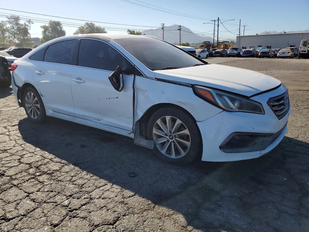 2016 Hyundai Sonata Sport White vin: 5NPE34AF2GH280072
