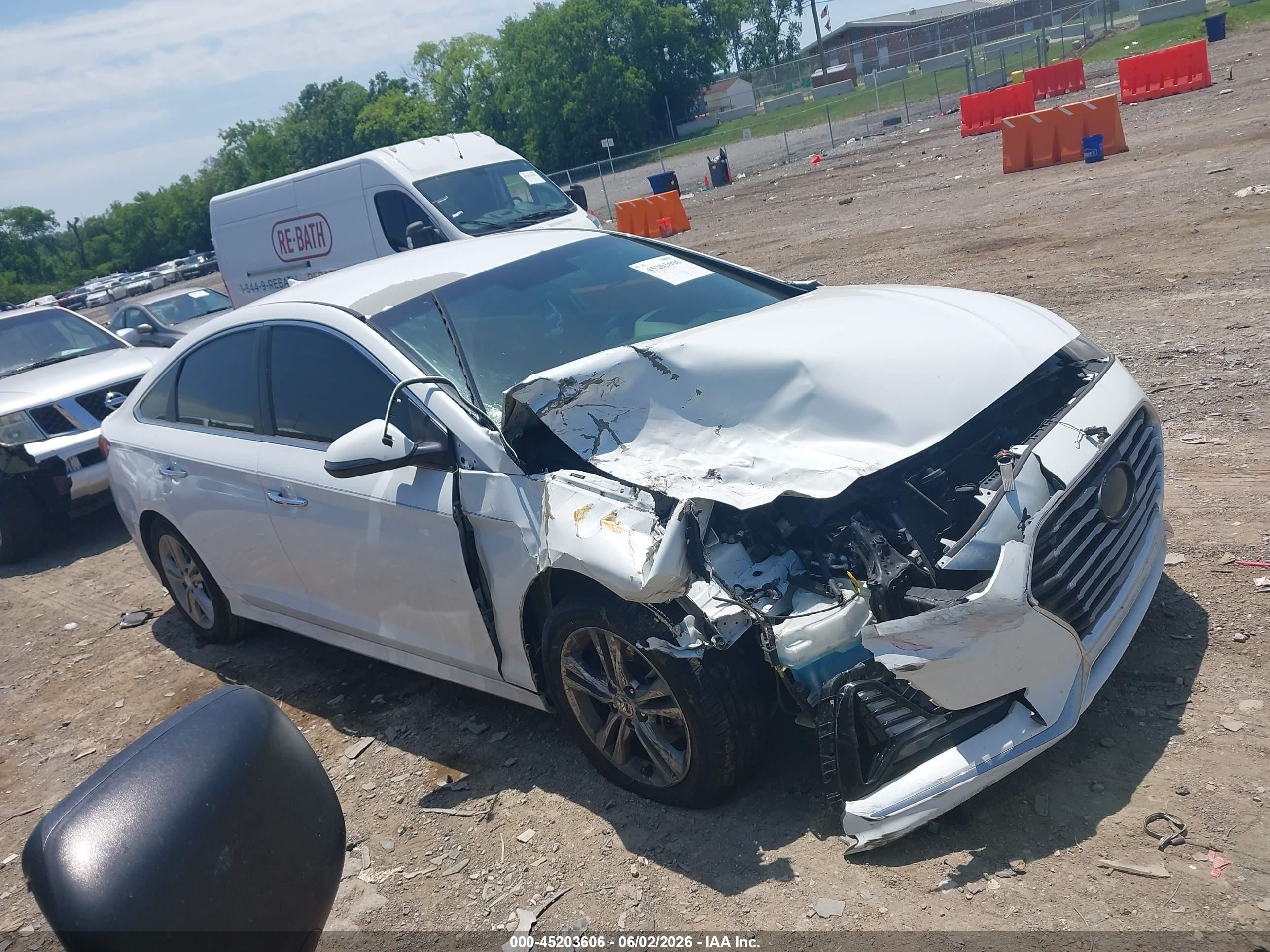2018 Hyundai Sonata Sel Black vin: 5NPE34AF2JH643882