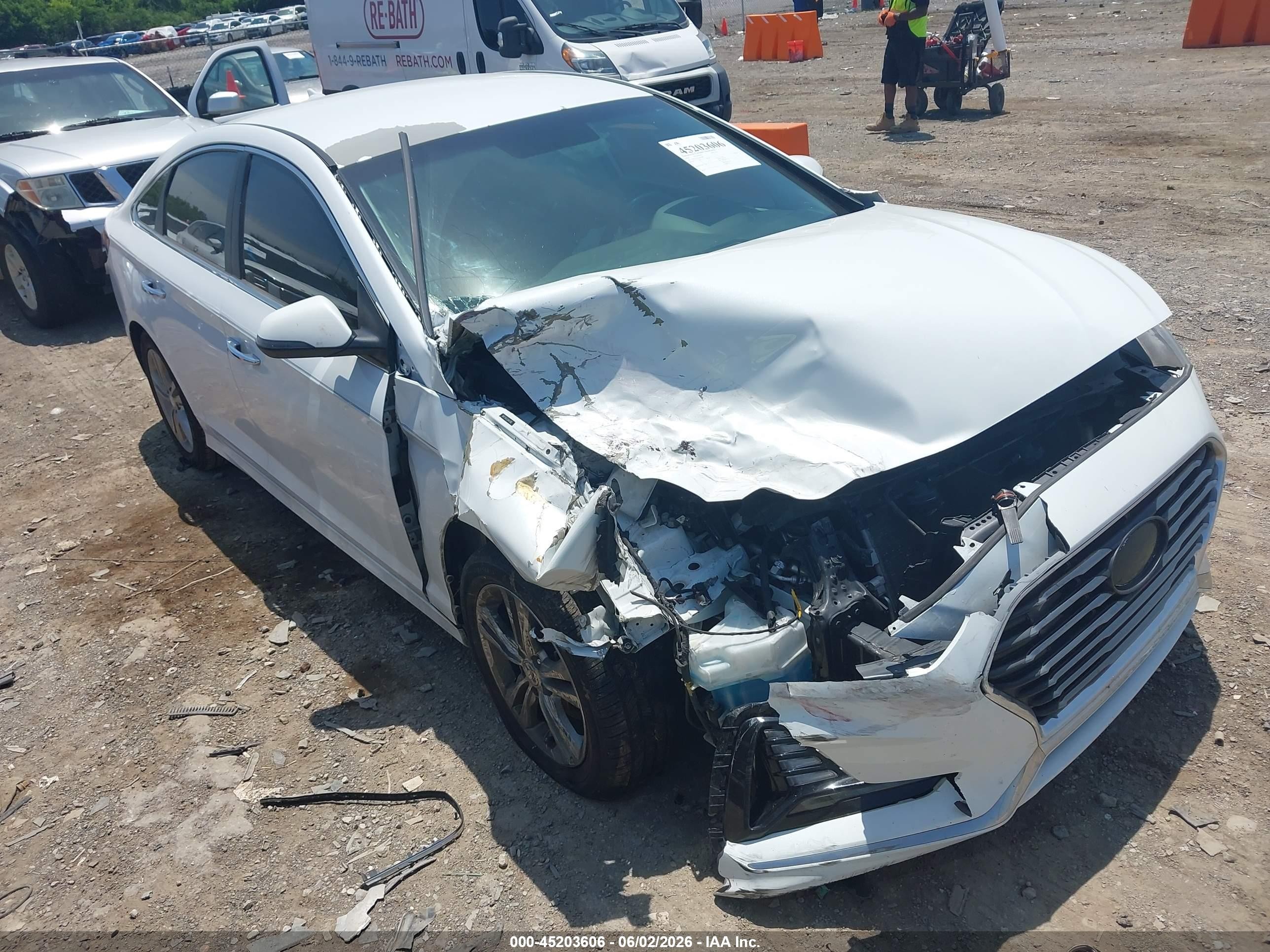 2018 Hyundai Sonata Sel Black vin: 5NPE34AF2JH643882