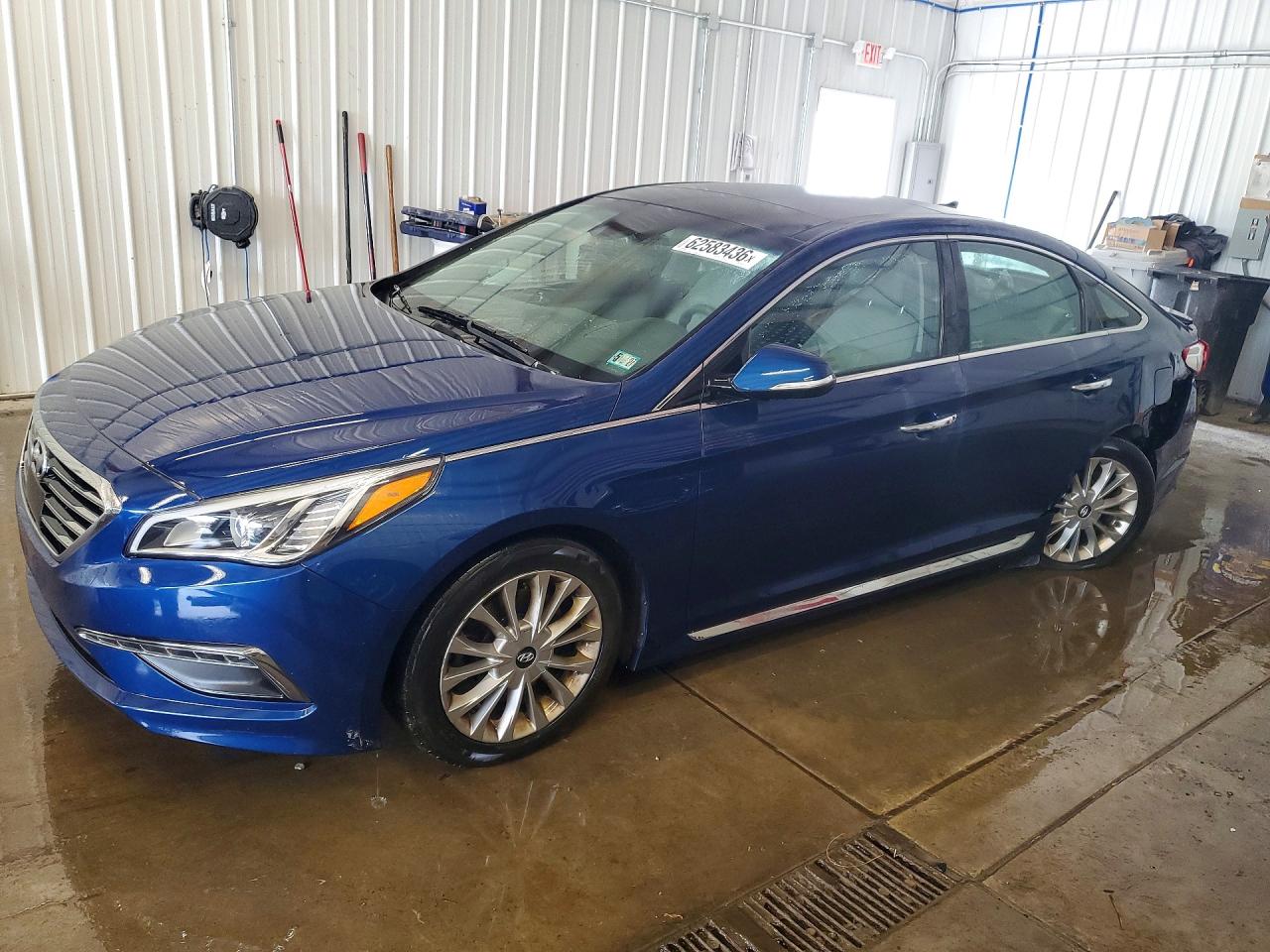 2015 Hyundai Sonata Limited Blue vin: 5NPE34AF3FH018351