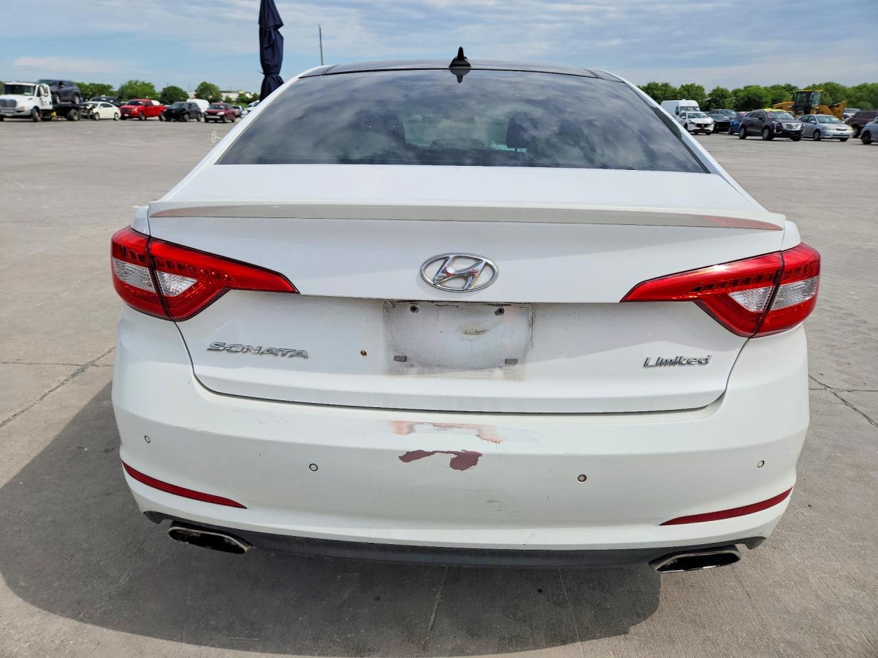 2015 Hyundai Sonata Limited White vin: 5NPE34AF3FH036395