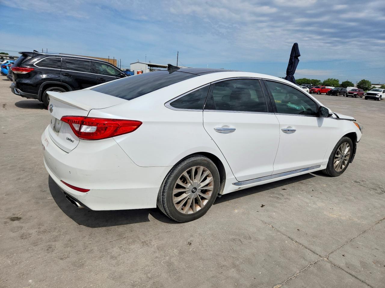 2015 Hyundai Sonata Limited White vin: 5NPE34AF3FH036395