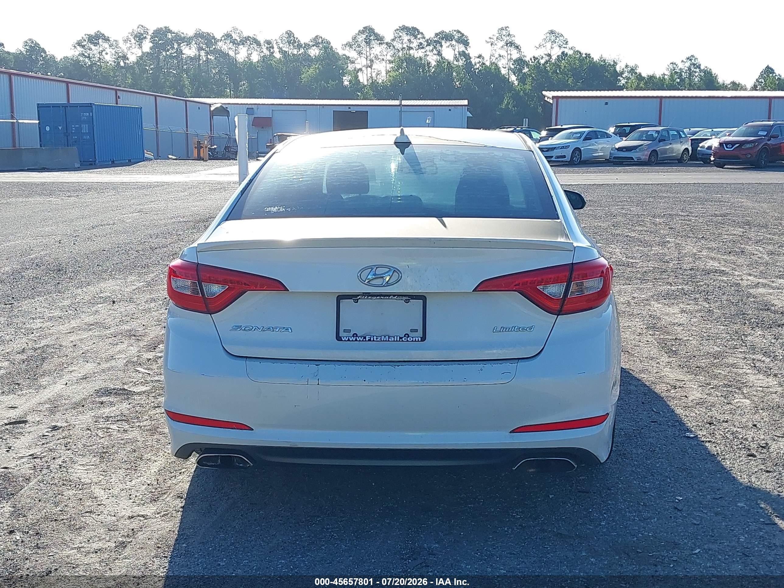 2015 Hyundai Sonata Limited White vin: 5NPE34AF3FH036414