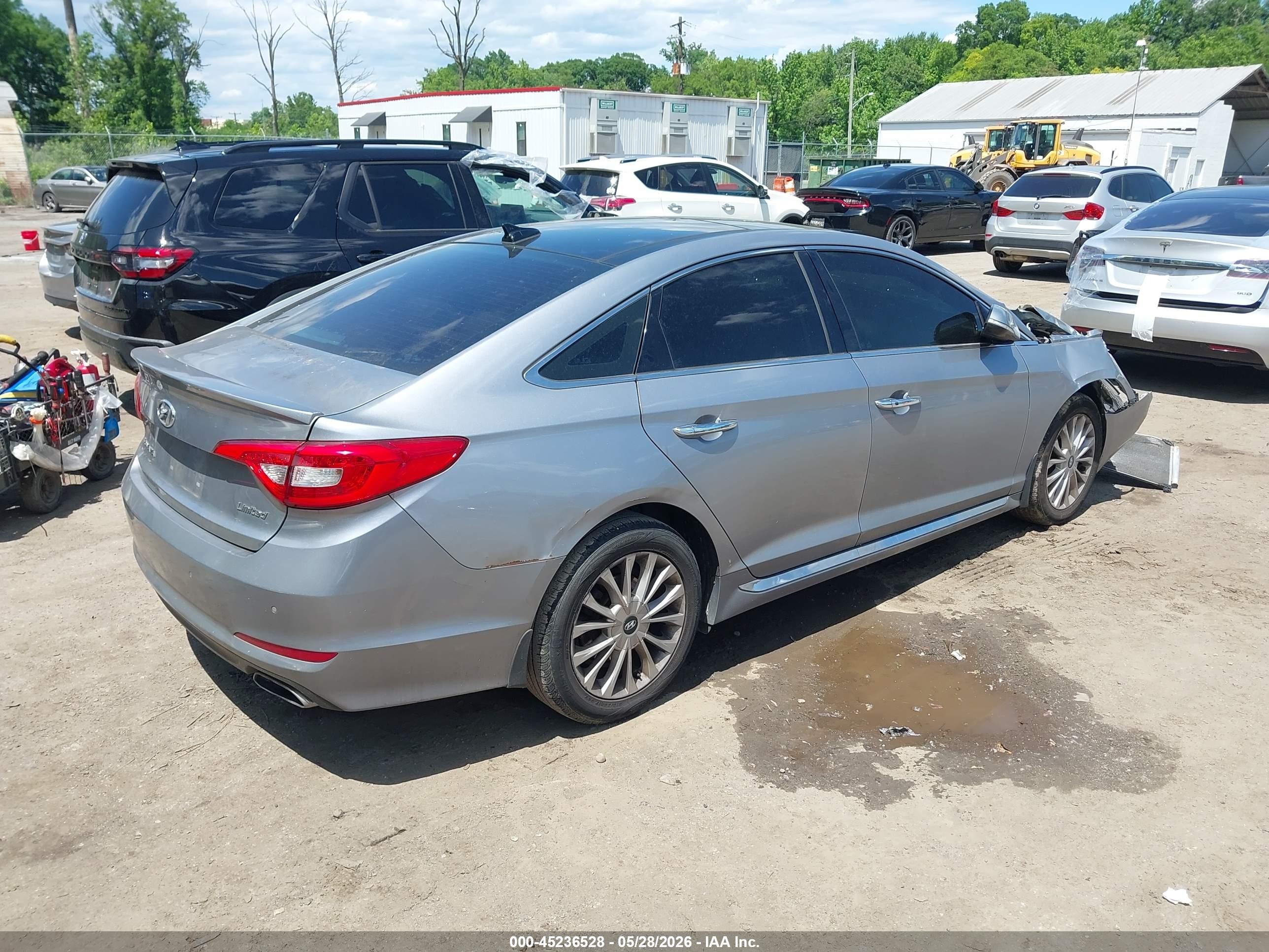 2015 Hyundai Sonata Limited Silver vin: 5NPE34AF3FH052175
