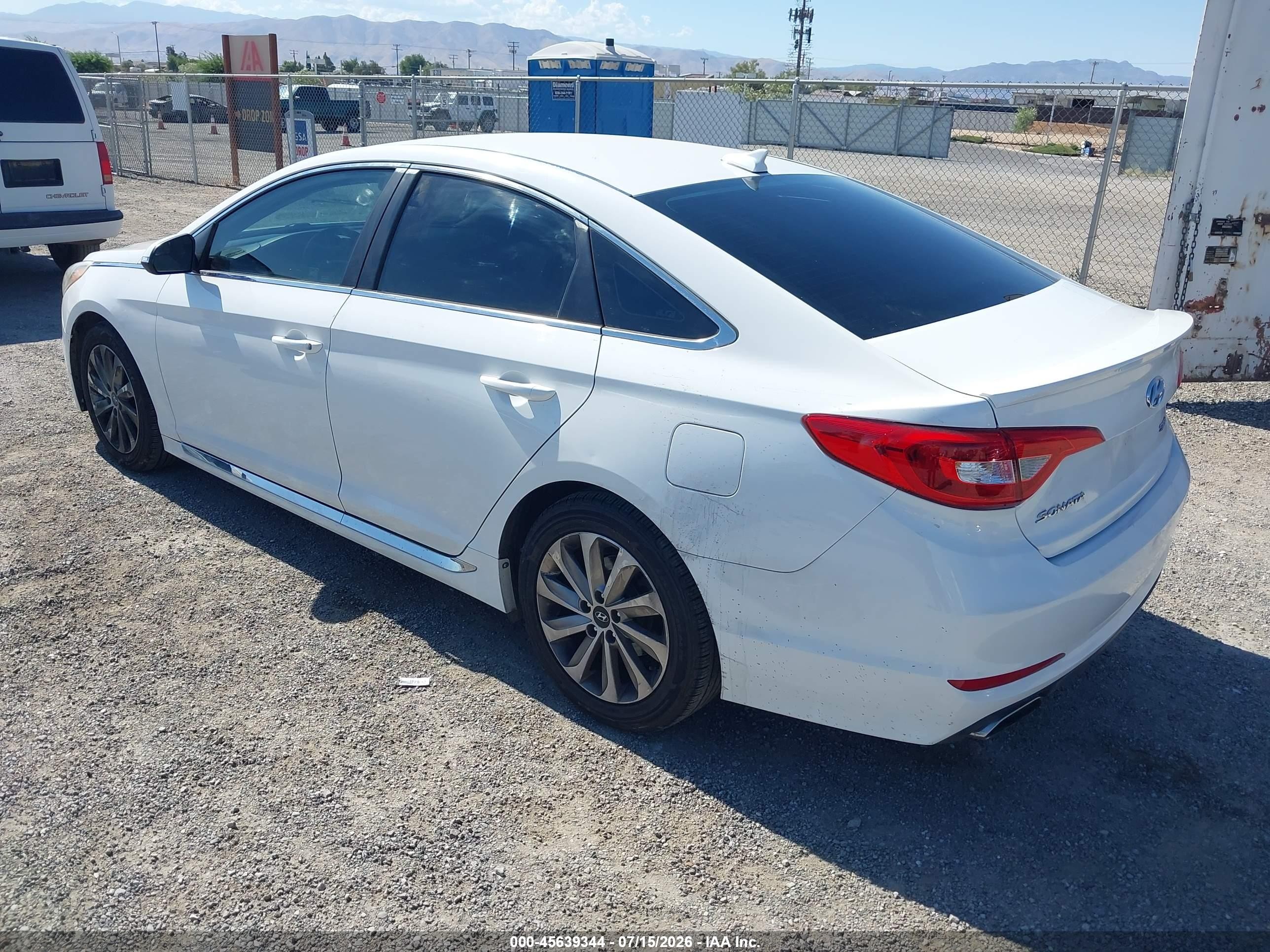 2015 Hyundai Sonata Sport White vin: 5NPE34AF3FH057909