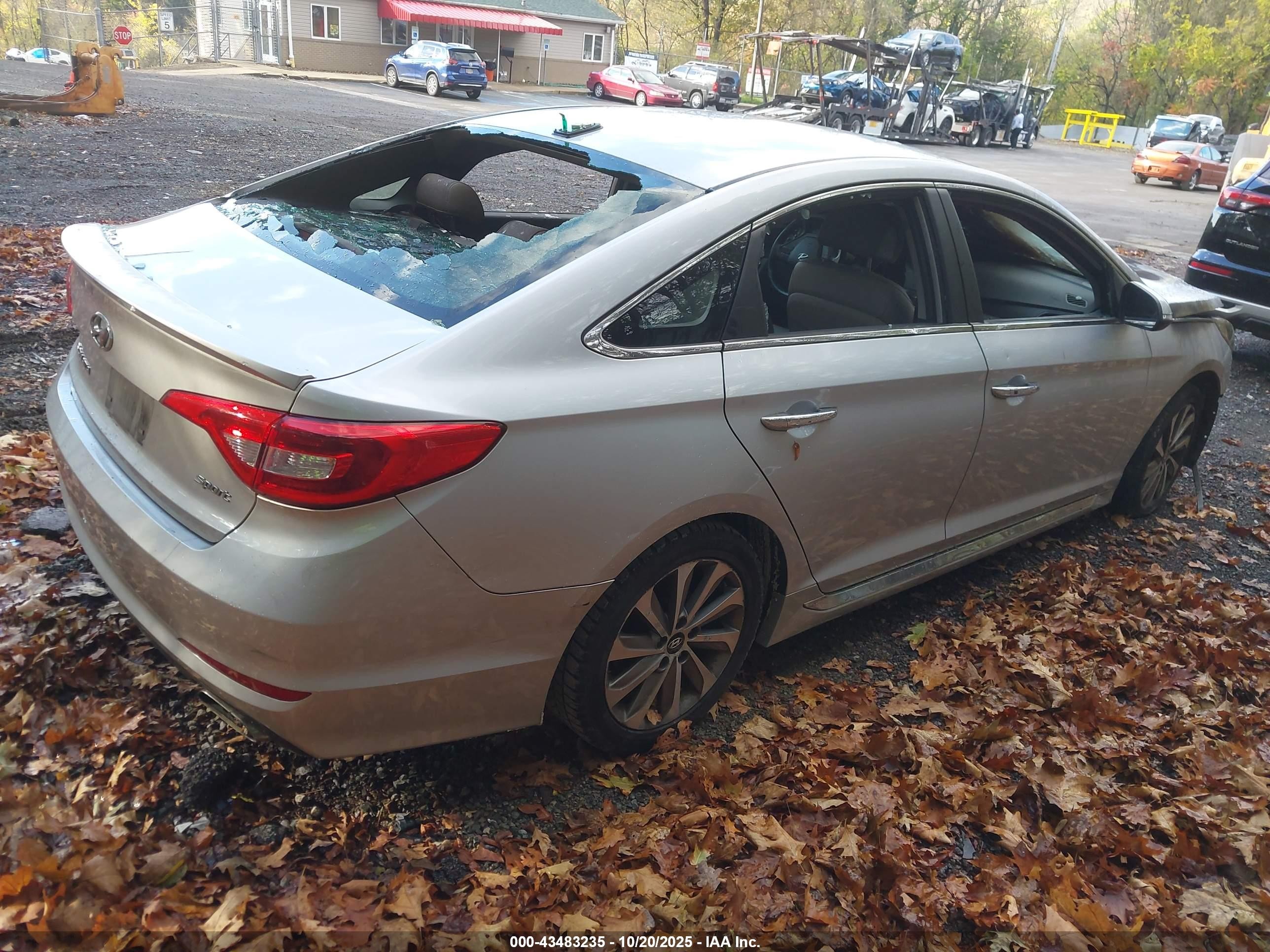 2015 Hyundai Sonata Sport Silver vin: 5NPE34AF3FH067694