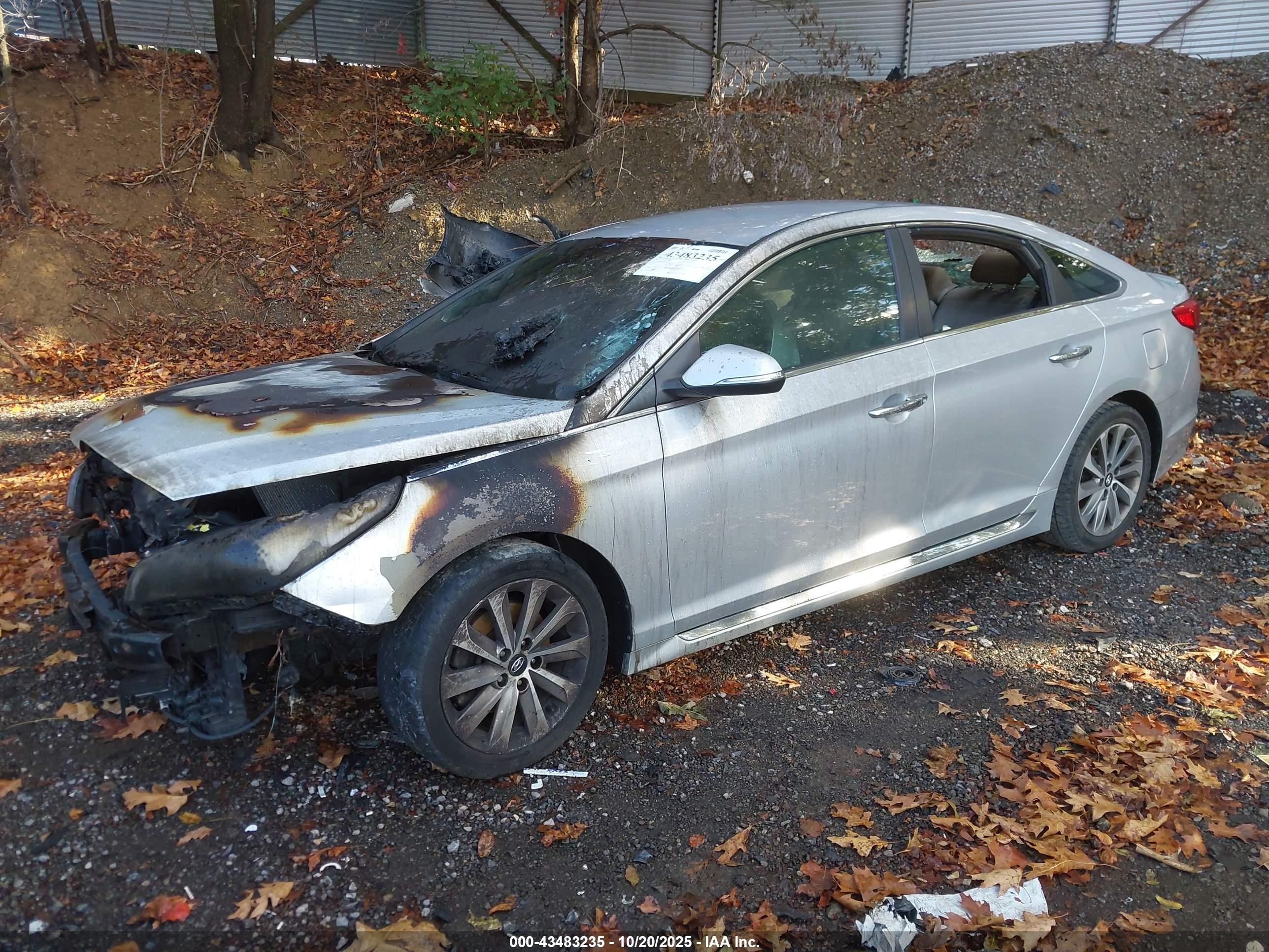 2015 Hyundai Sonata Sport Silver vin: 5NPE34AF3FH067694