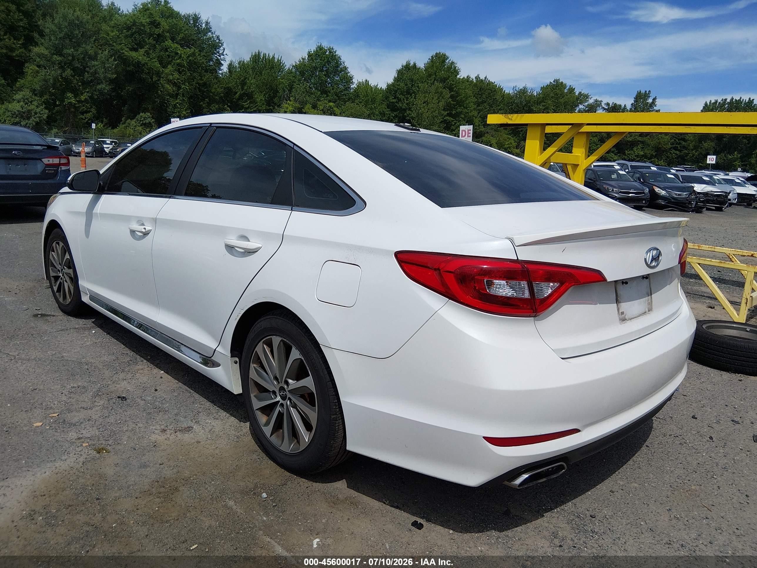 2015 Hyundai Sonata Sport White vin: 5NPE34AF3FH069333