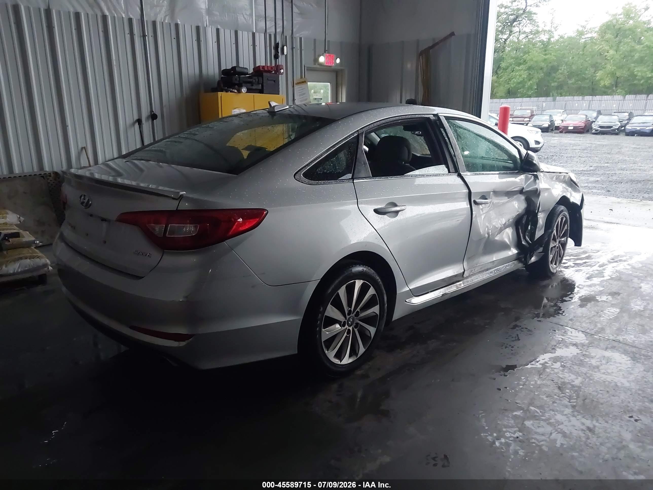 2015 Hyundai Sonata Sport Silver vin: 5NPE34AF3FH076704