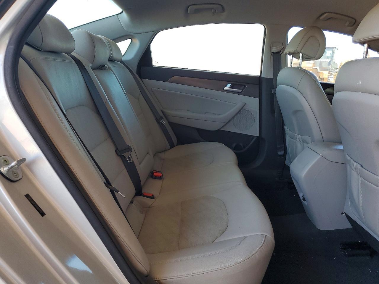 2015 Hyundai Sonata Sport Silver vin: 5NPE34AF3FH081918