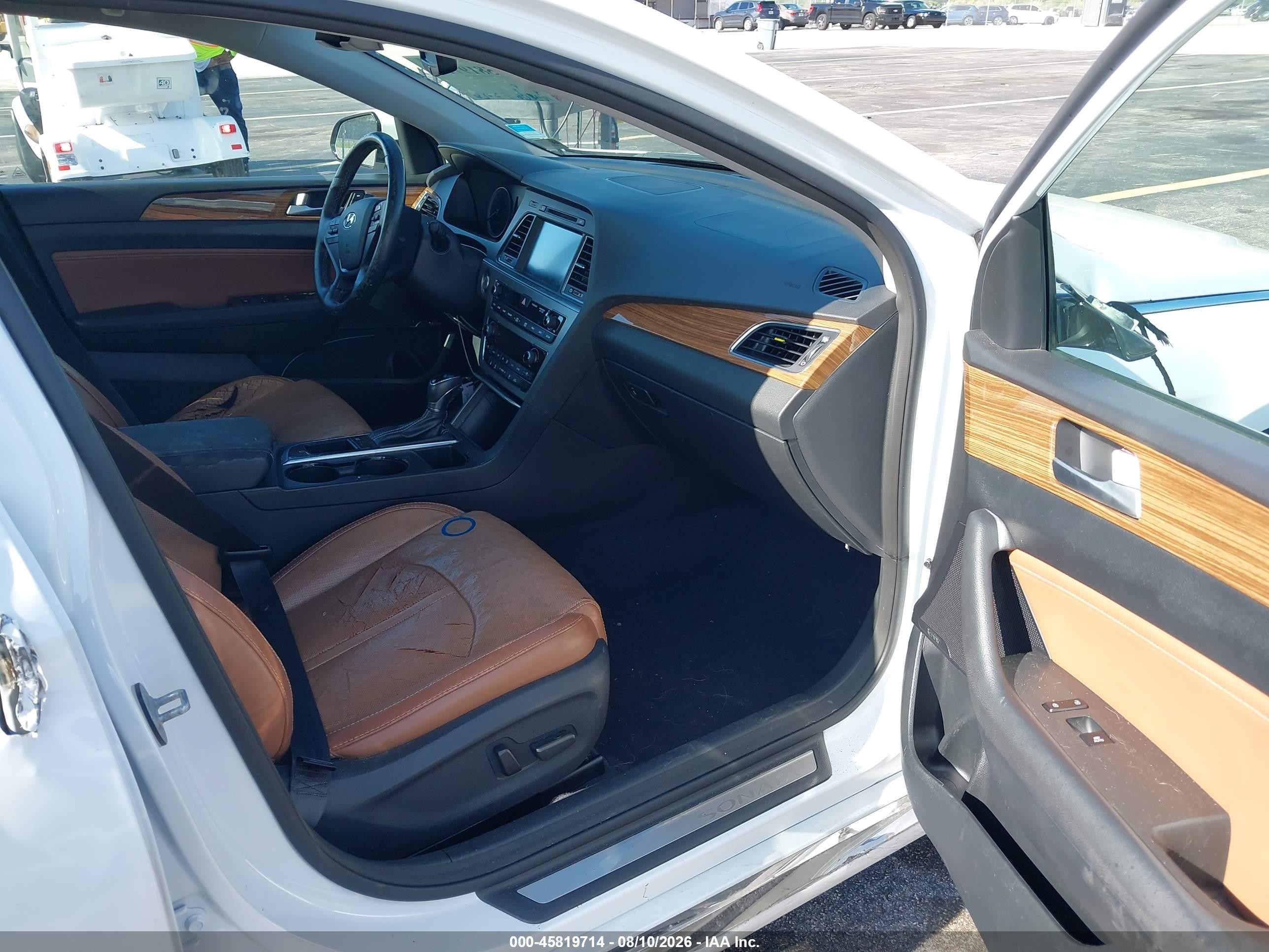 2015 Hyundai Sonata Limited Белый vin: 5NPE34AF3FH130907
