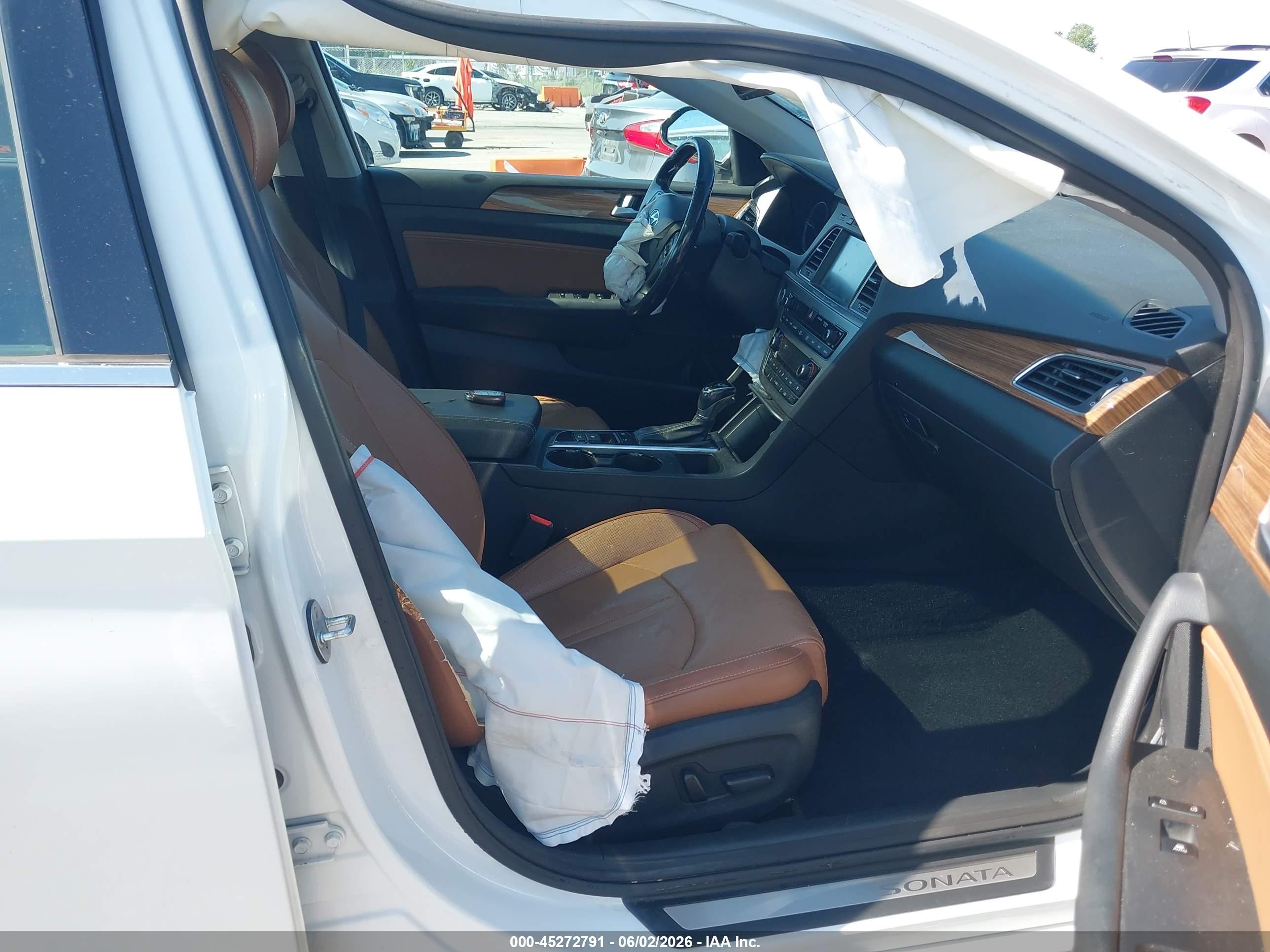 2015 Hyundai Sonata Limited White vin: 5NPE34AF3FH153555