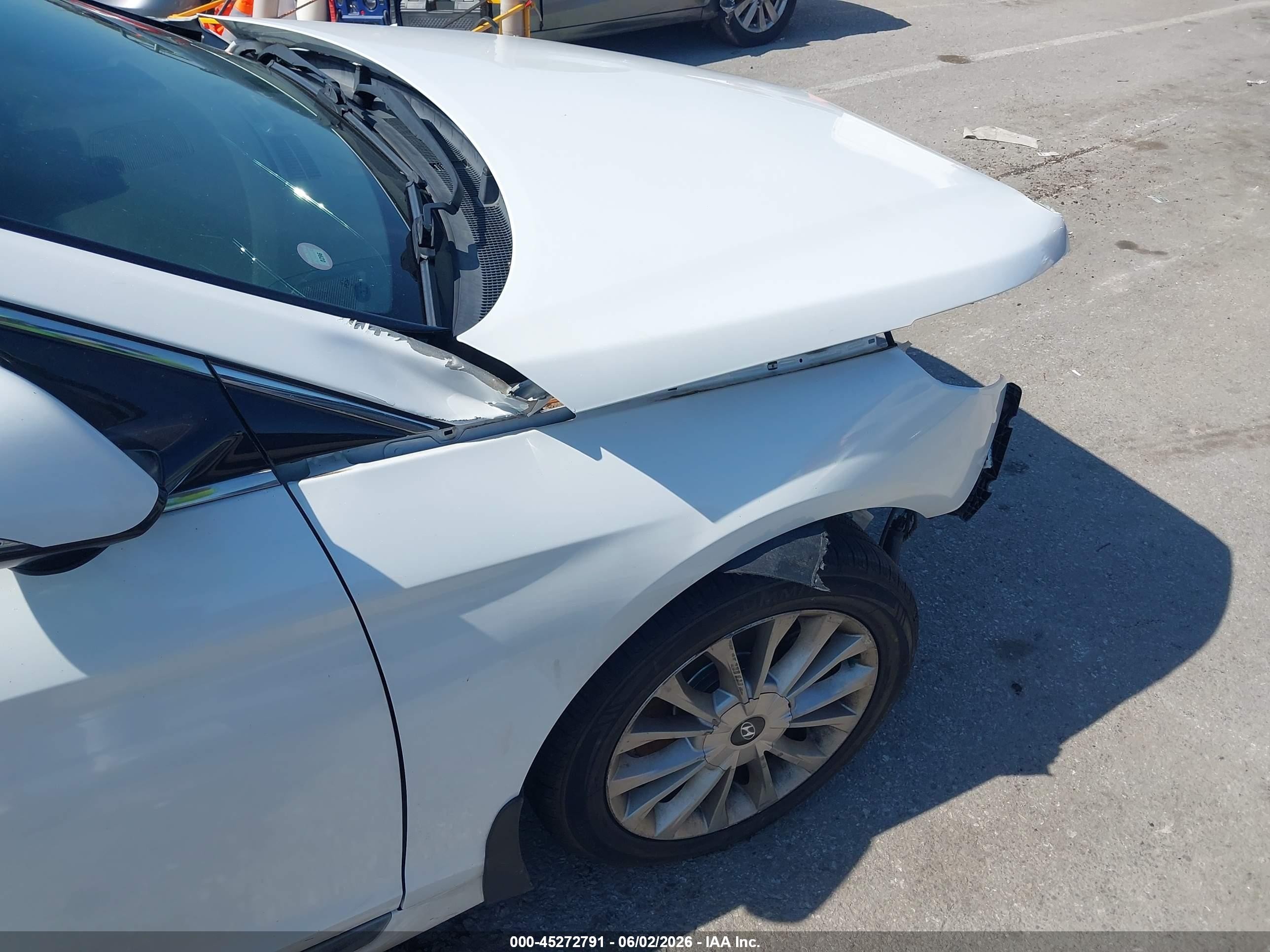 2015 Hyundai Sonata Limited White vin: 5NPE34AF3FH153555