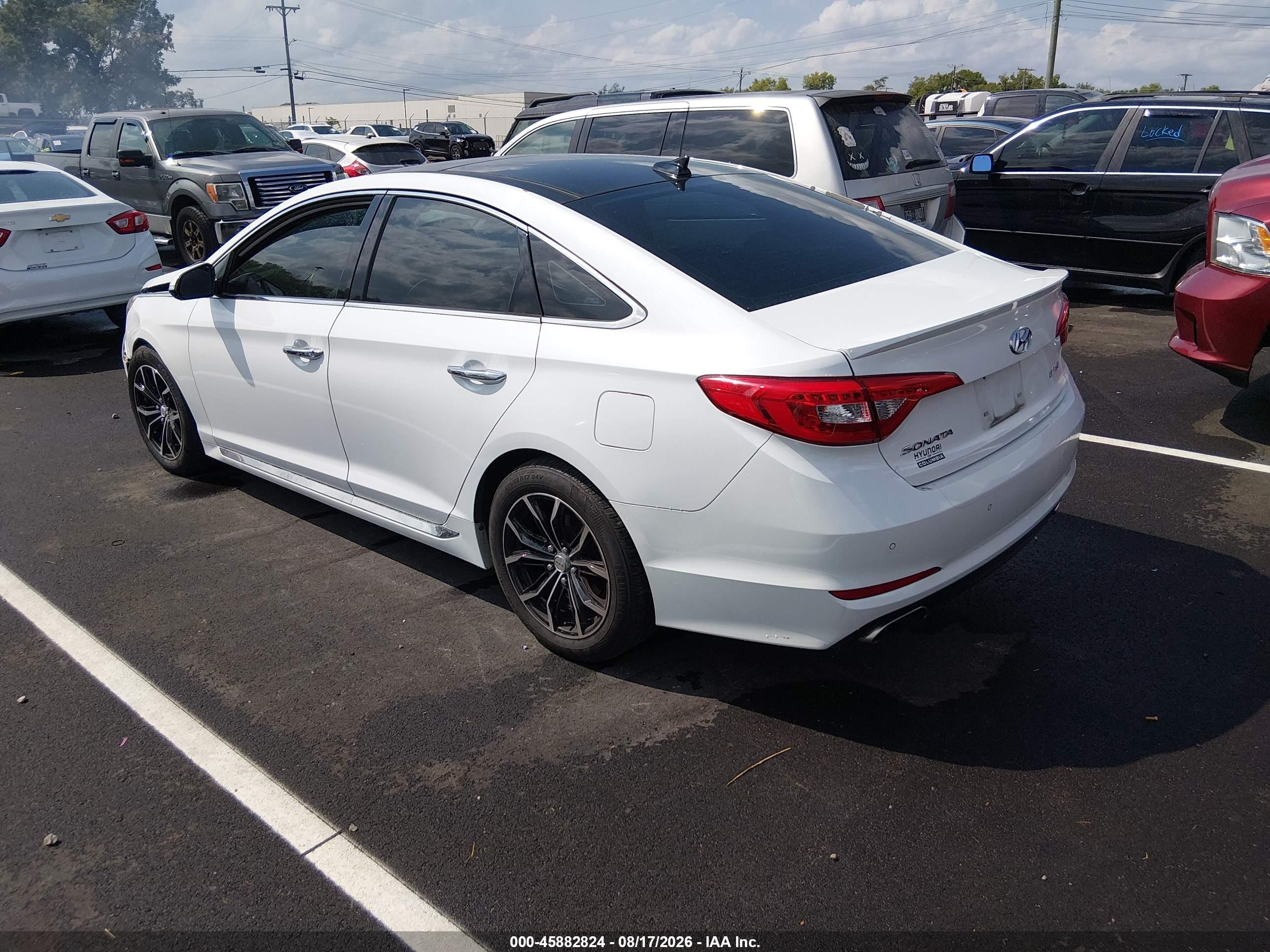 2015 Hyundai Sonata Limited White vin: 5NPE34AF3FH239268