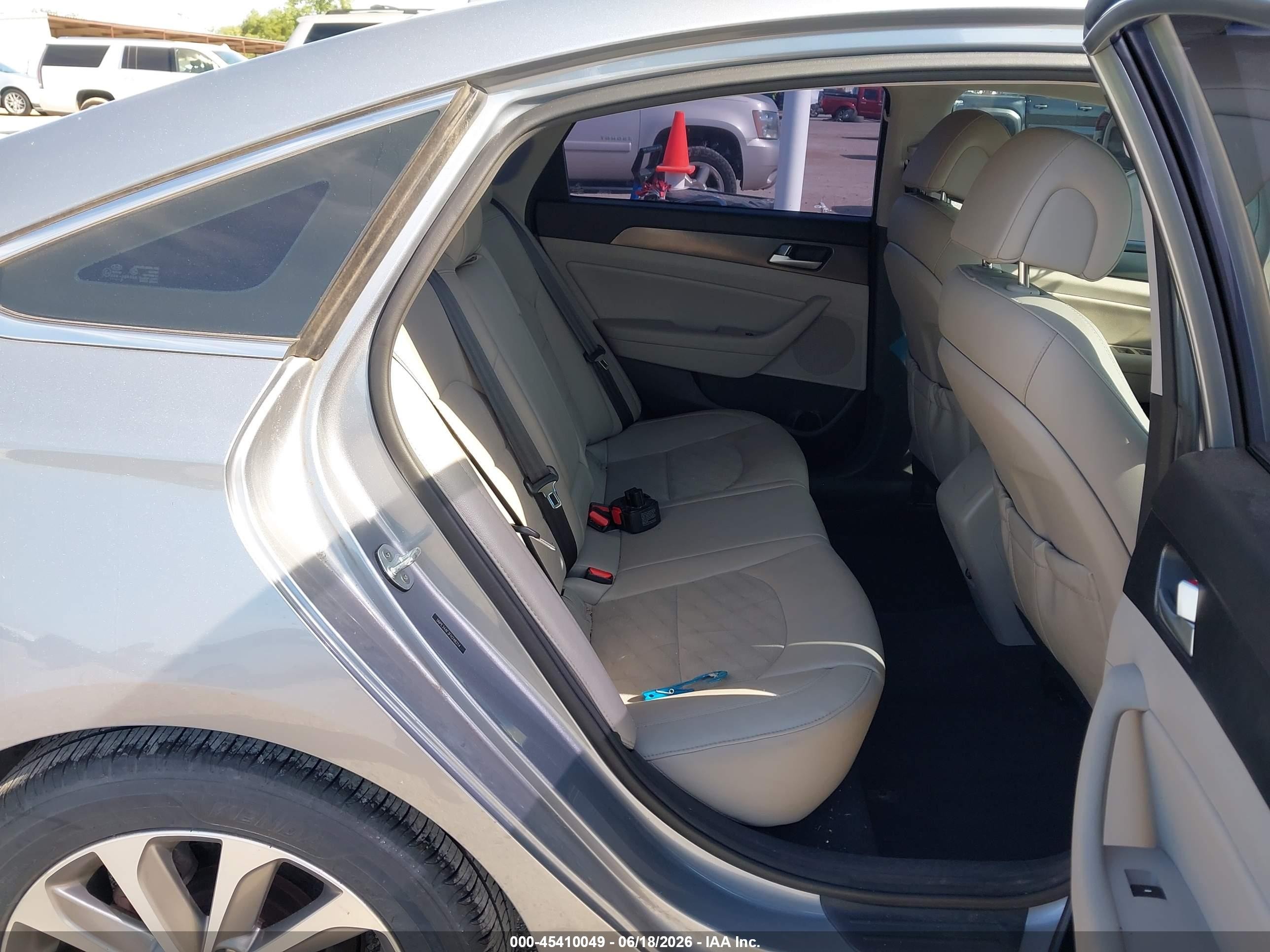2015 Hyundai Sonata Sport Silver vin: 5NPE34AF3FH248214