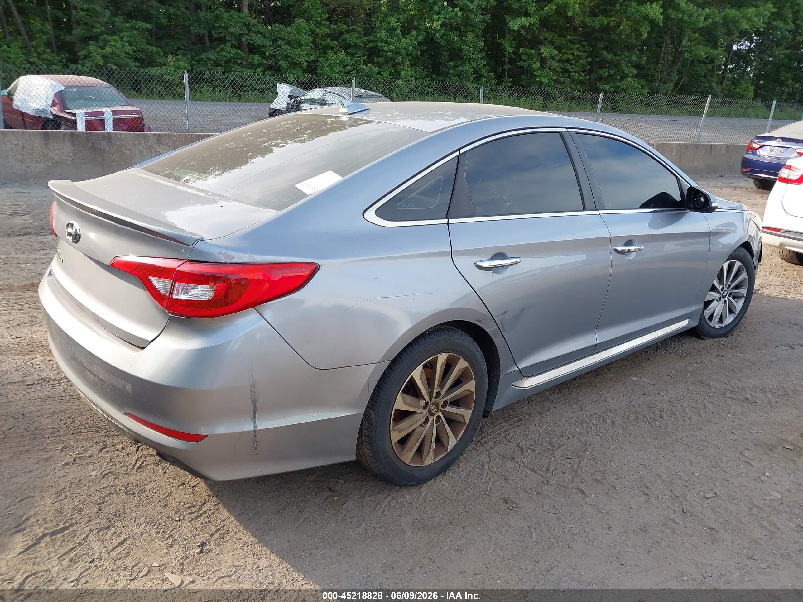 2016 Hyundai Sonata Sport Silver vin: 5NPE34AF3GH406536