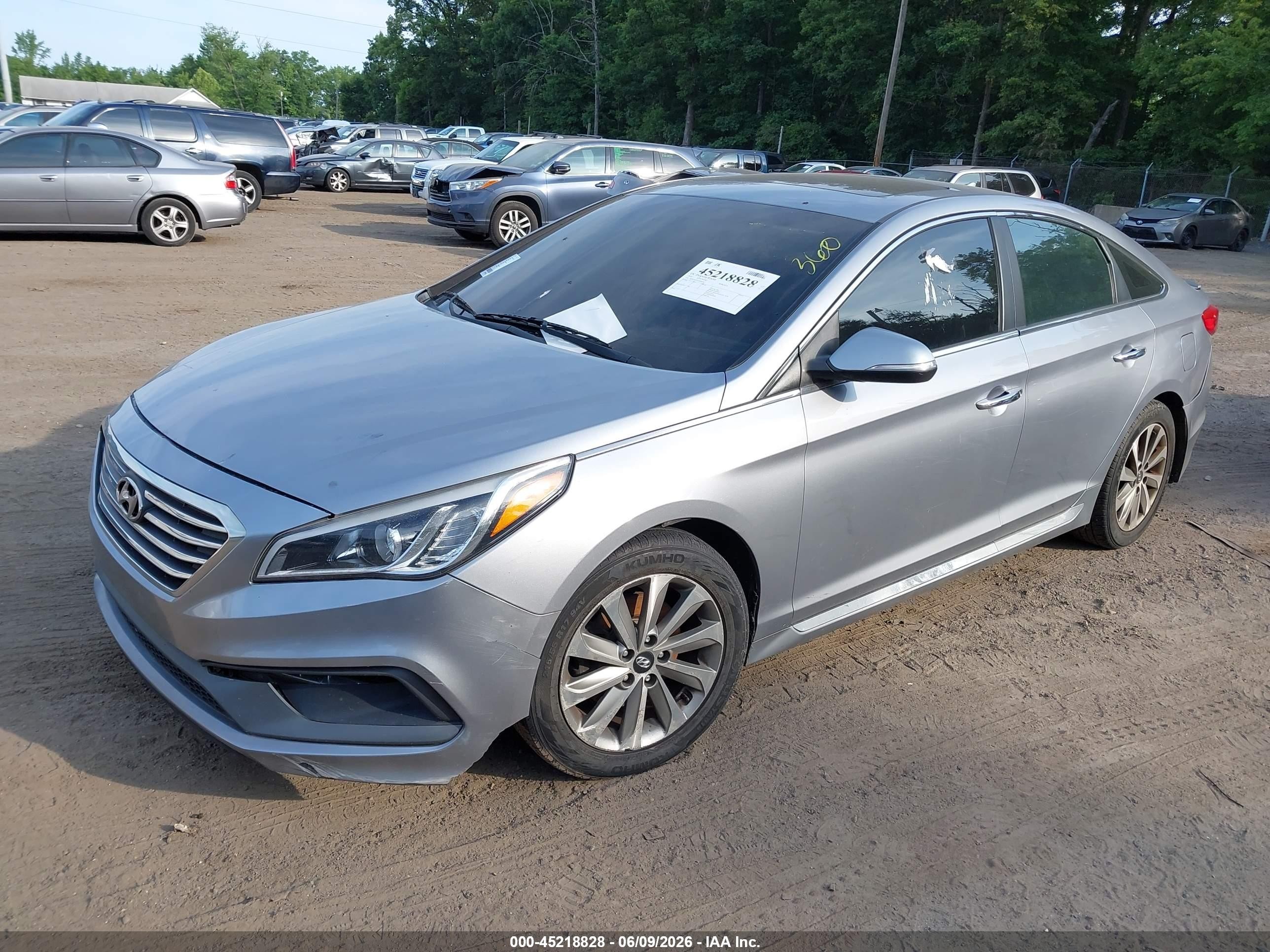 2016 Hyundai Sonata Sport Silver vin: 5NPE34AF3GH406536