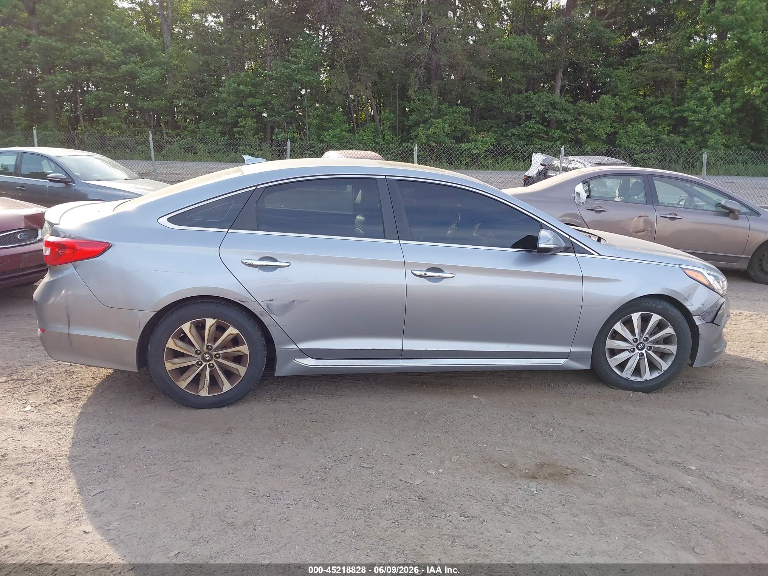 2016 Hyundai Sonata Sport Silver vin: 5NPE34AF3GH406536