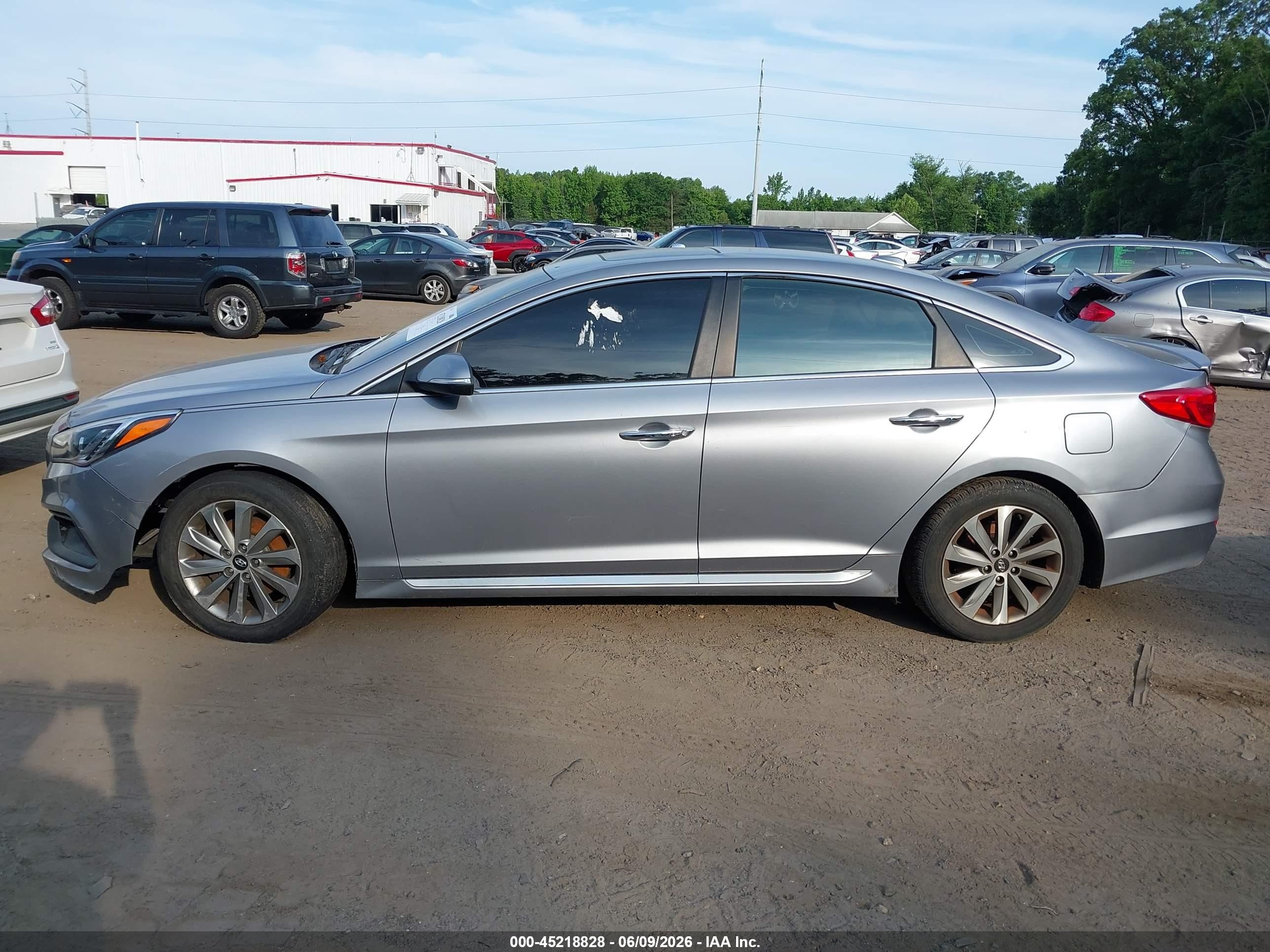 2016 Hyundai Sonata Sport Silver vin: 5NPE34AF3GH406536