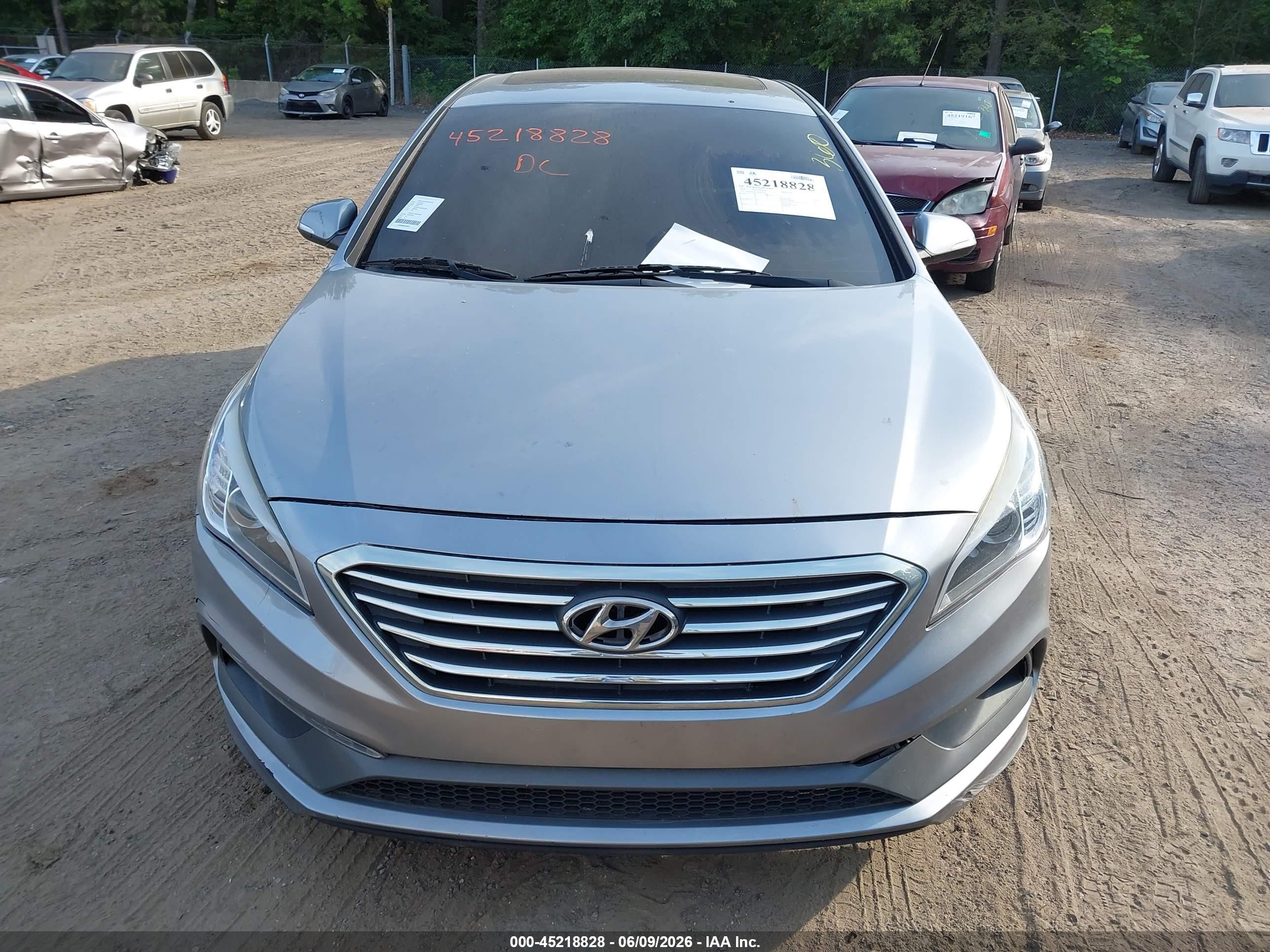 2016 Hyundai Sonata Sport Silver vin: 5NPE34AF3GH406536