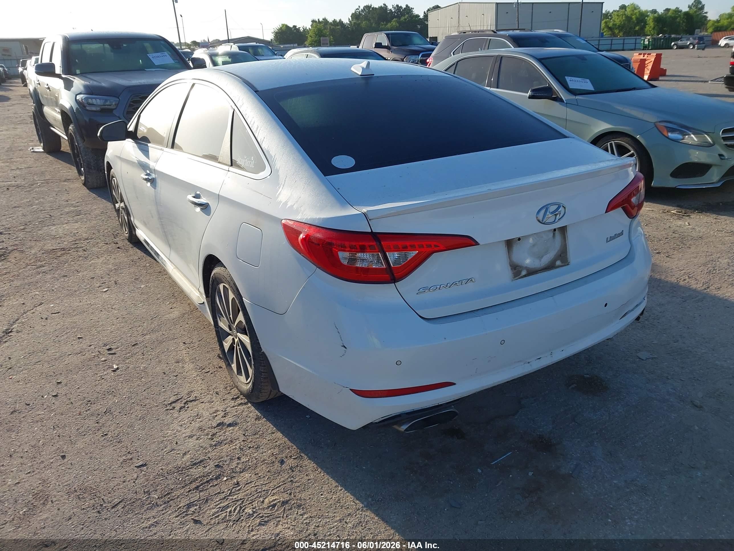 2017 Hyundai Sonata Limited Белый vin: 5NPE34AF3HH547284