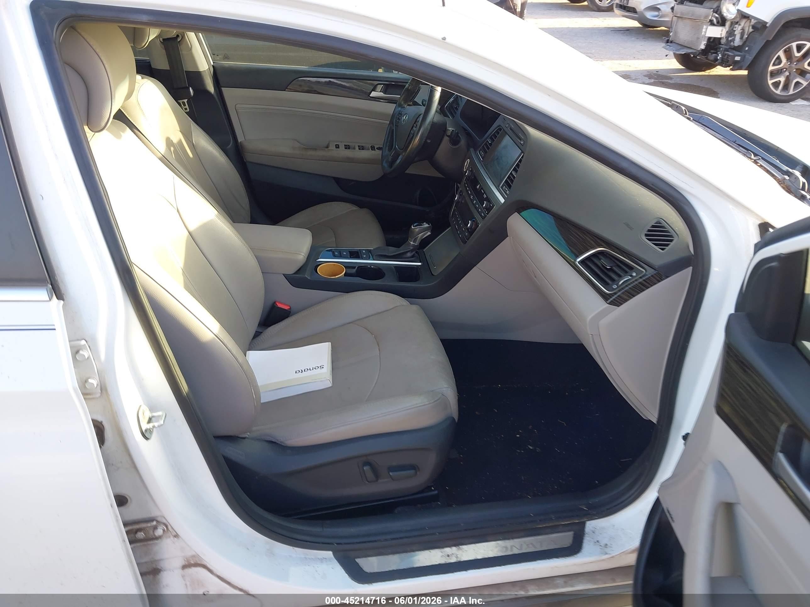 2017 Hyundai Sonata Limited Белый vin: 5NPE34AF3HH547284