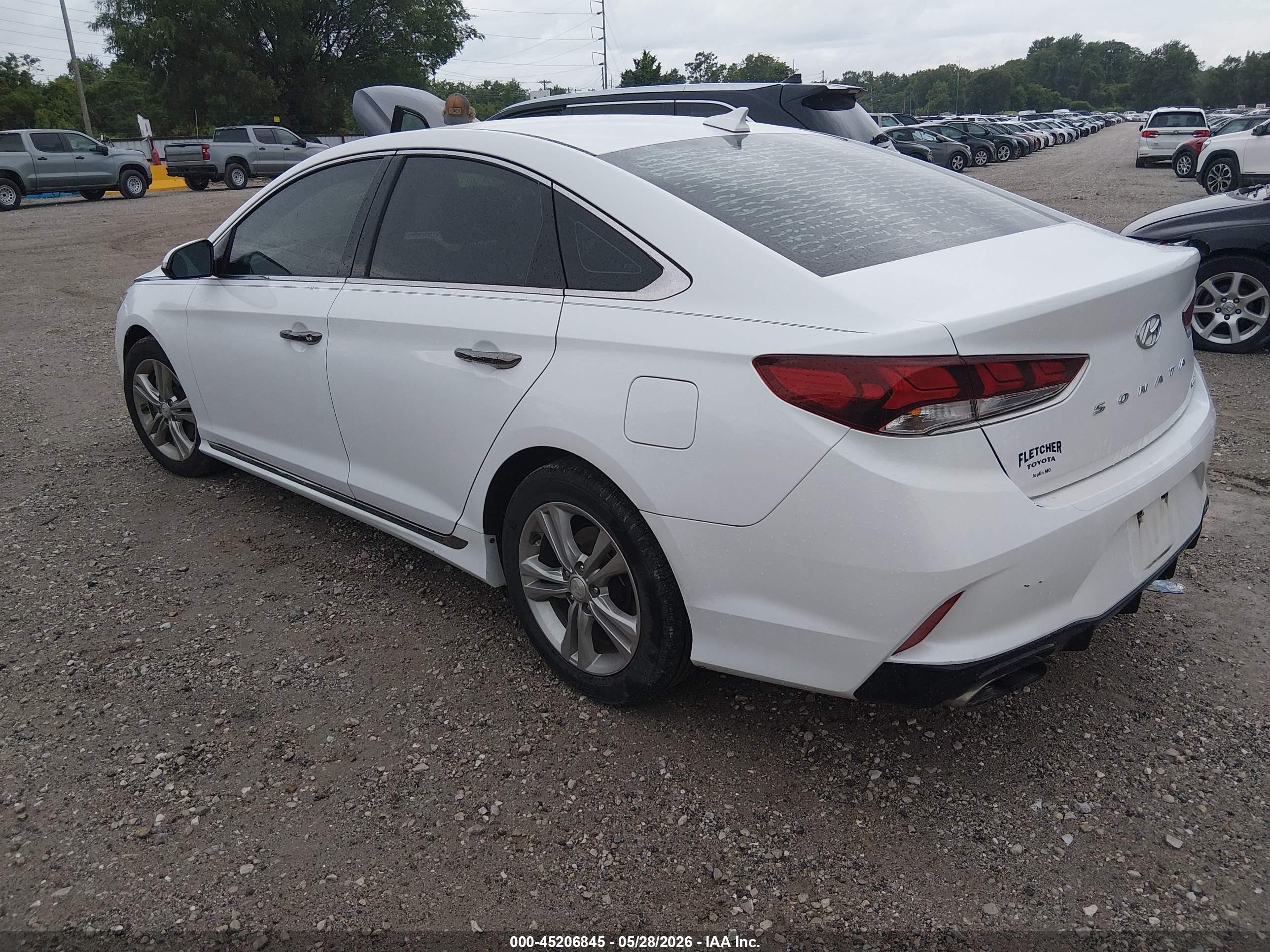 2018 Hyundai Sonata Sport+ White vin: 5NPE34AF3JH728391