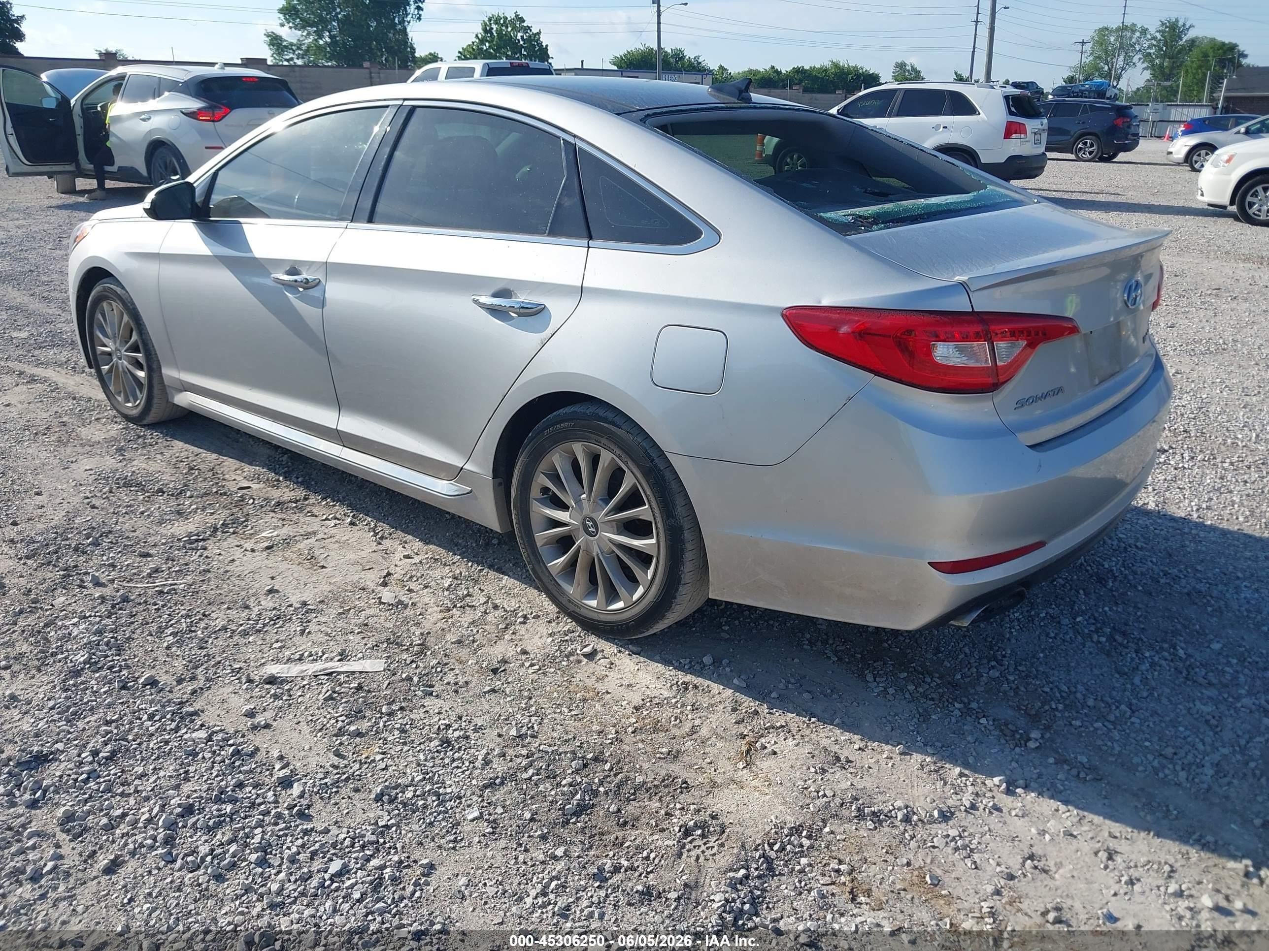 2015 Hyundai Sonata Limited Silver vin: 5NPE34AF4FH029679