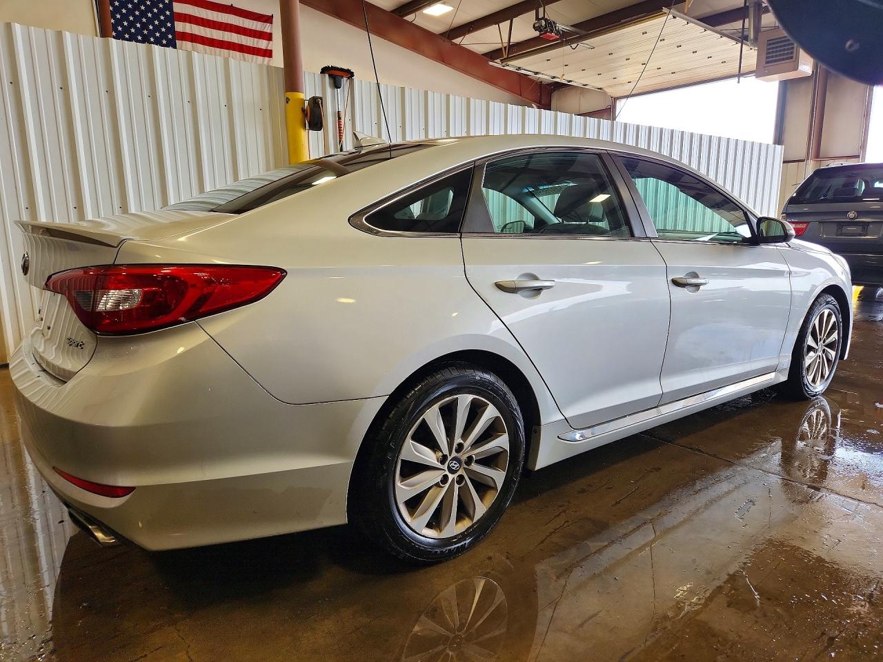 2015 Hyundai Sonata Sport Silver vin: 5NPE34AF4FH044232