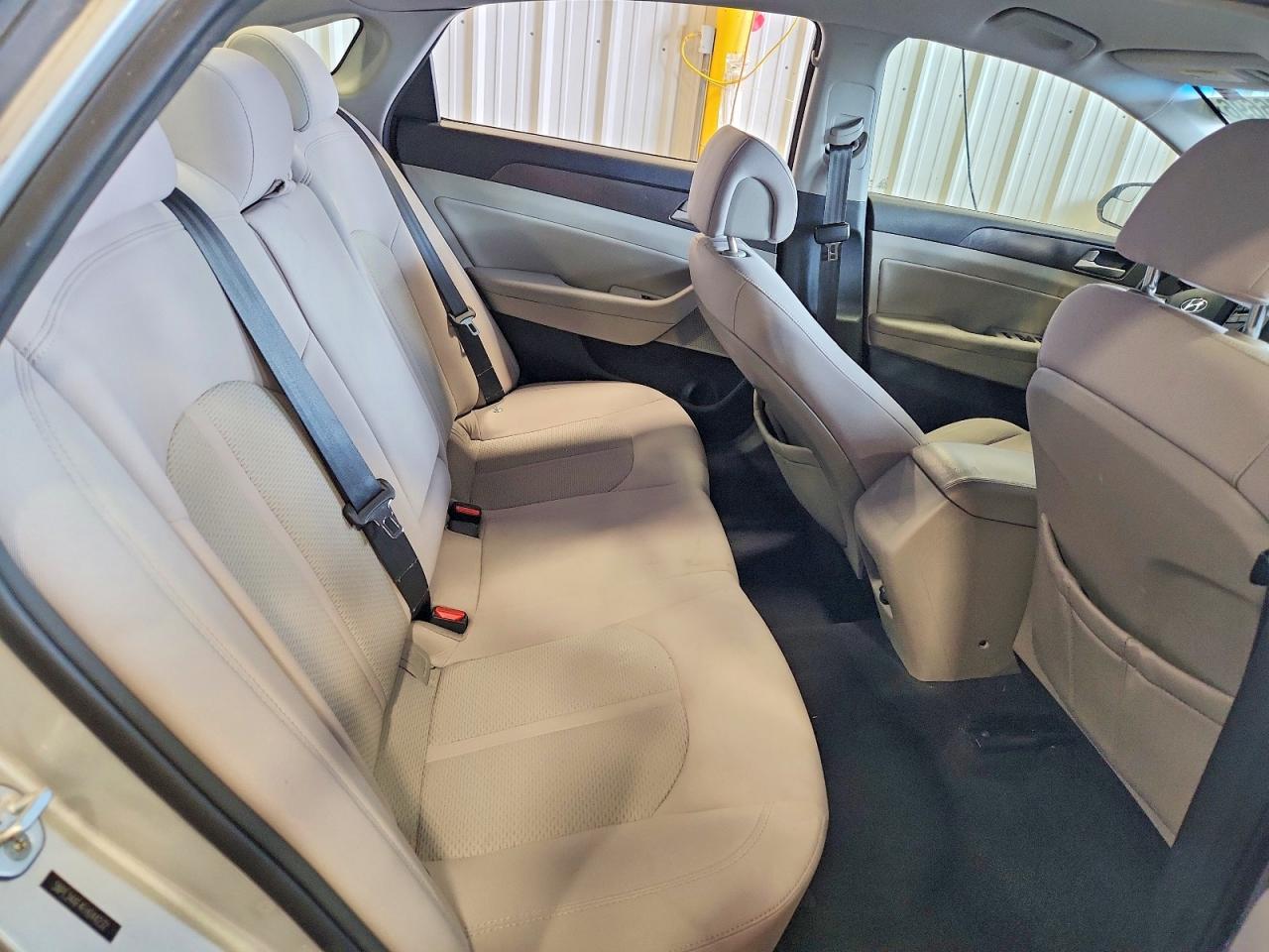 2015 Hyundai Sonata Sport Silver vin: 5NPE34AF4FH044232