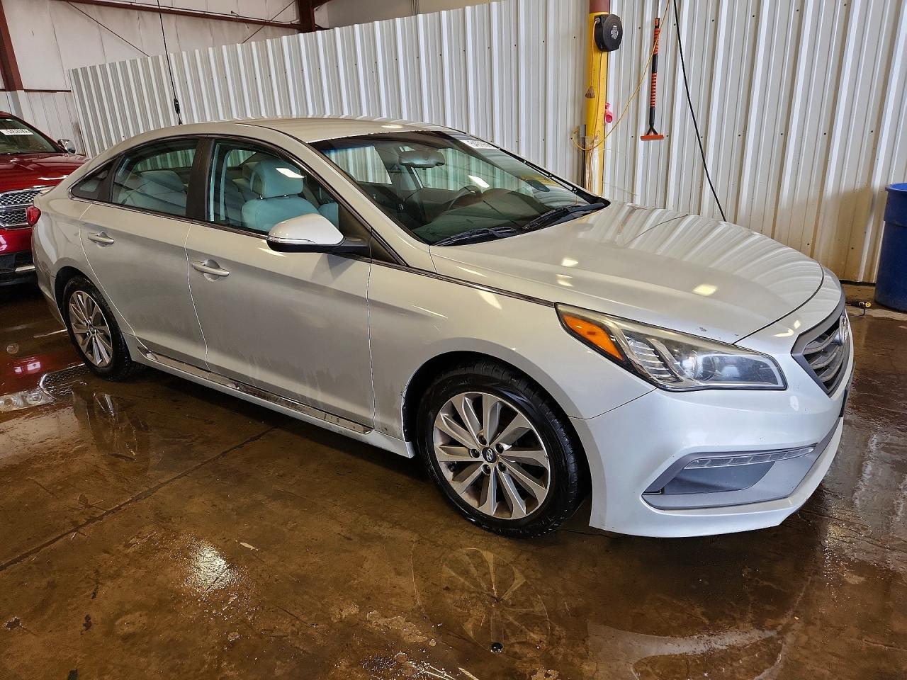 2015 Hyundai Sonata Sport Silver vin: 5NPE34AF4FH044232