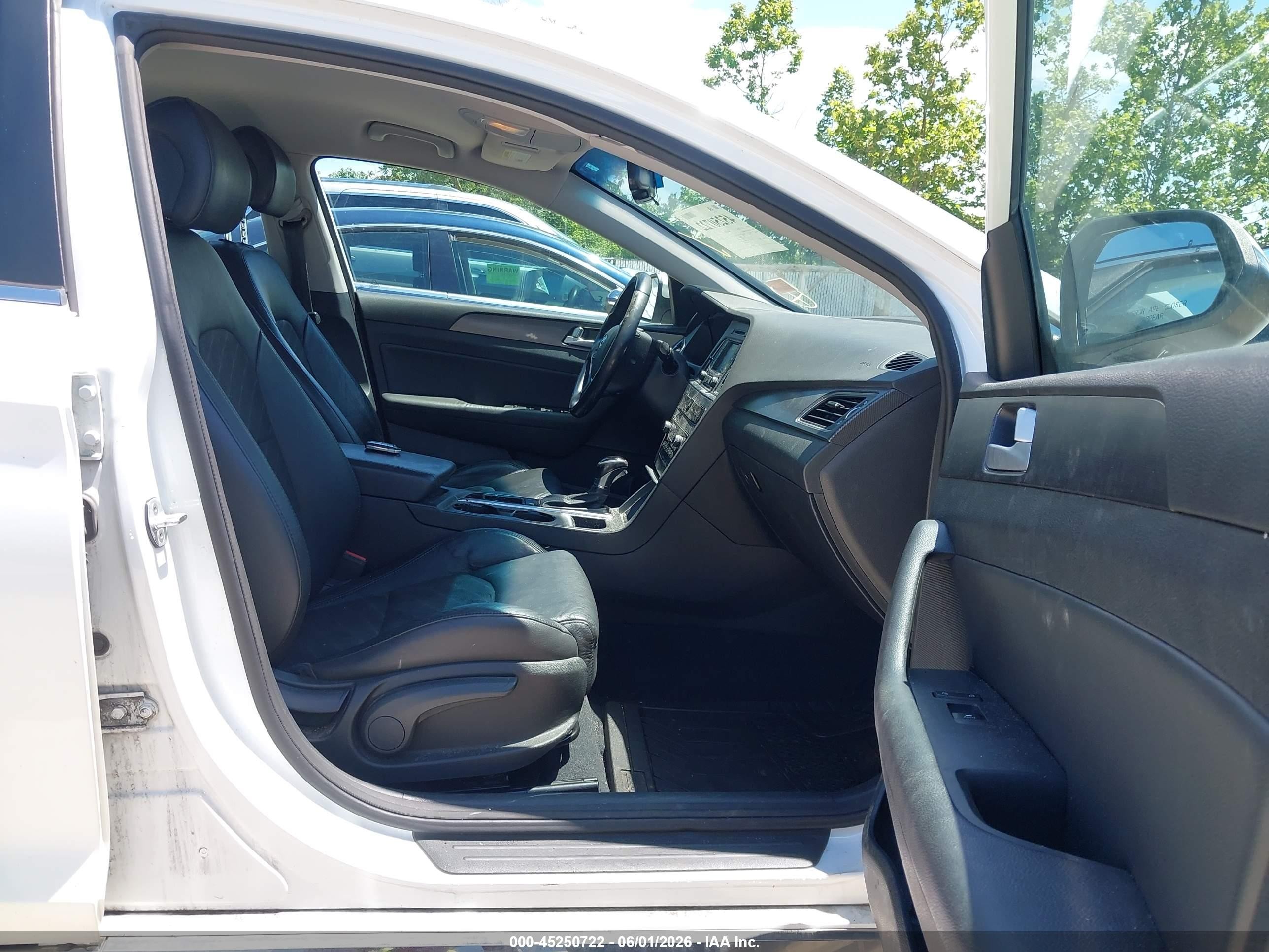 2015 Hyundai Sonata Sport White vin: 5NPE34AF4FH068322