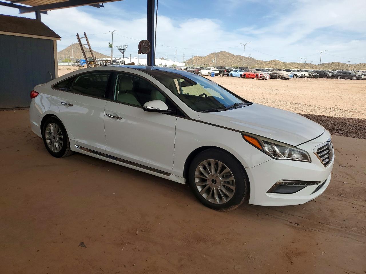 2015 Hyundai Sonata Limited White vin: 5NPE34AF4FH071320