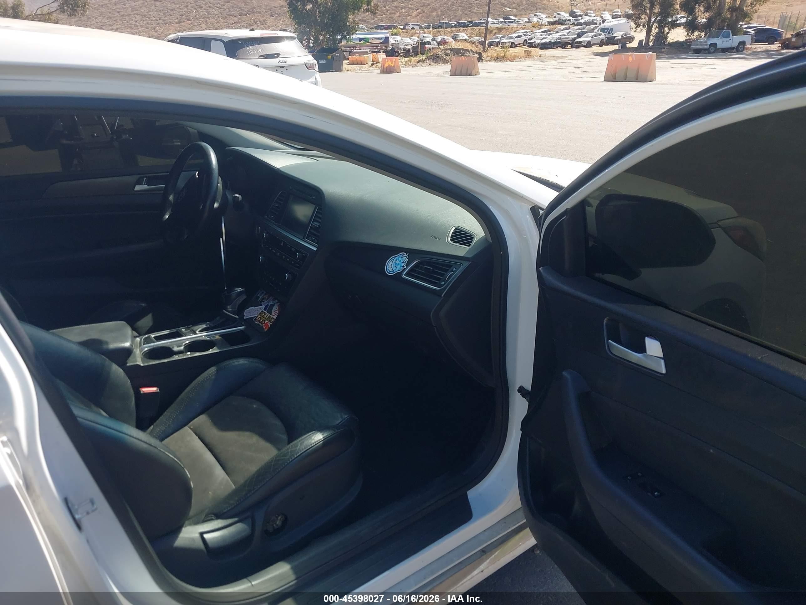 2015 Hyundai Sonata Sport White vin: 5NPE34AF4FH080762