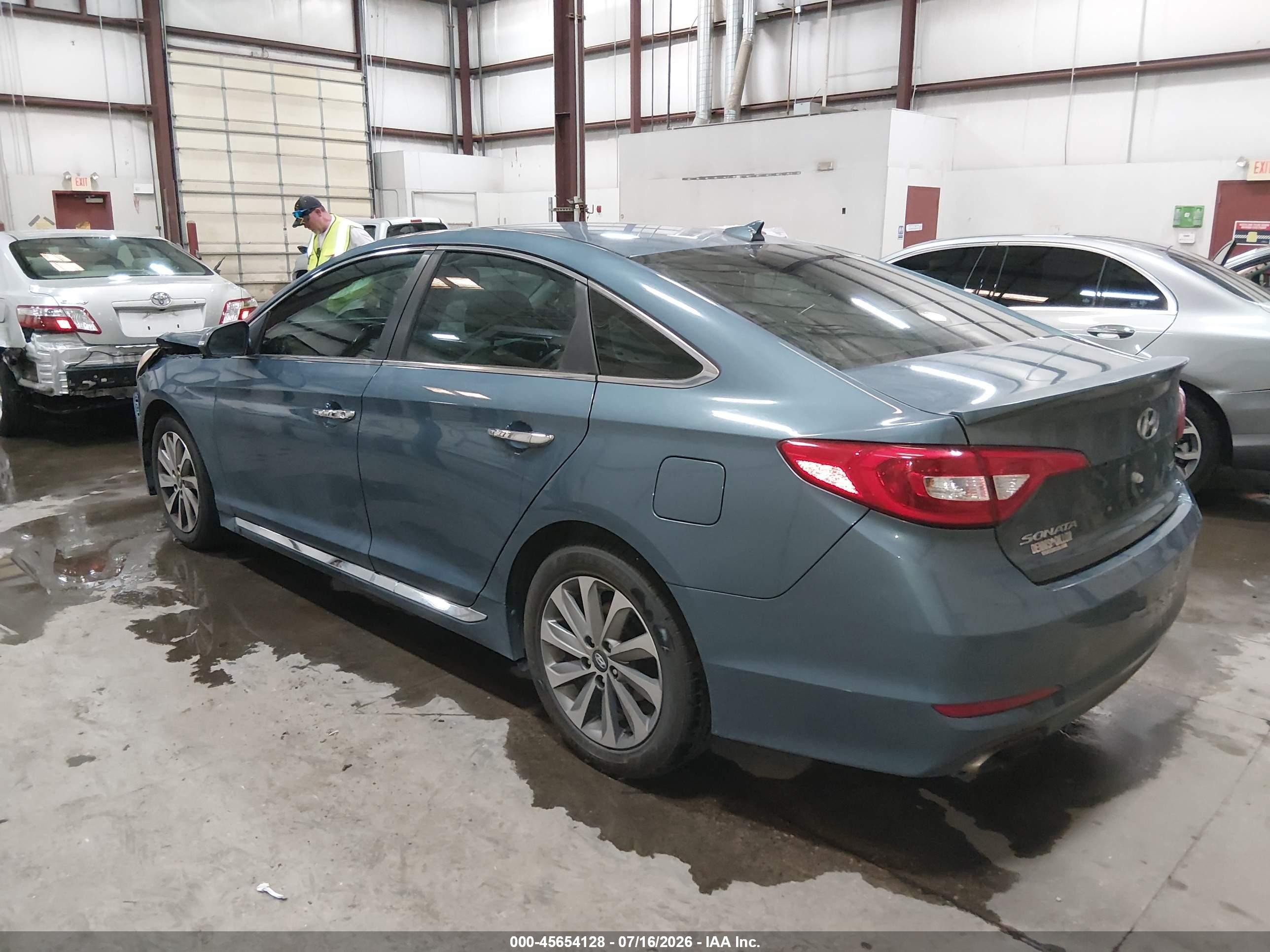 2015 Hyundai Sonata Sport Blue vin: 5NPE34AF4FH081619