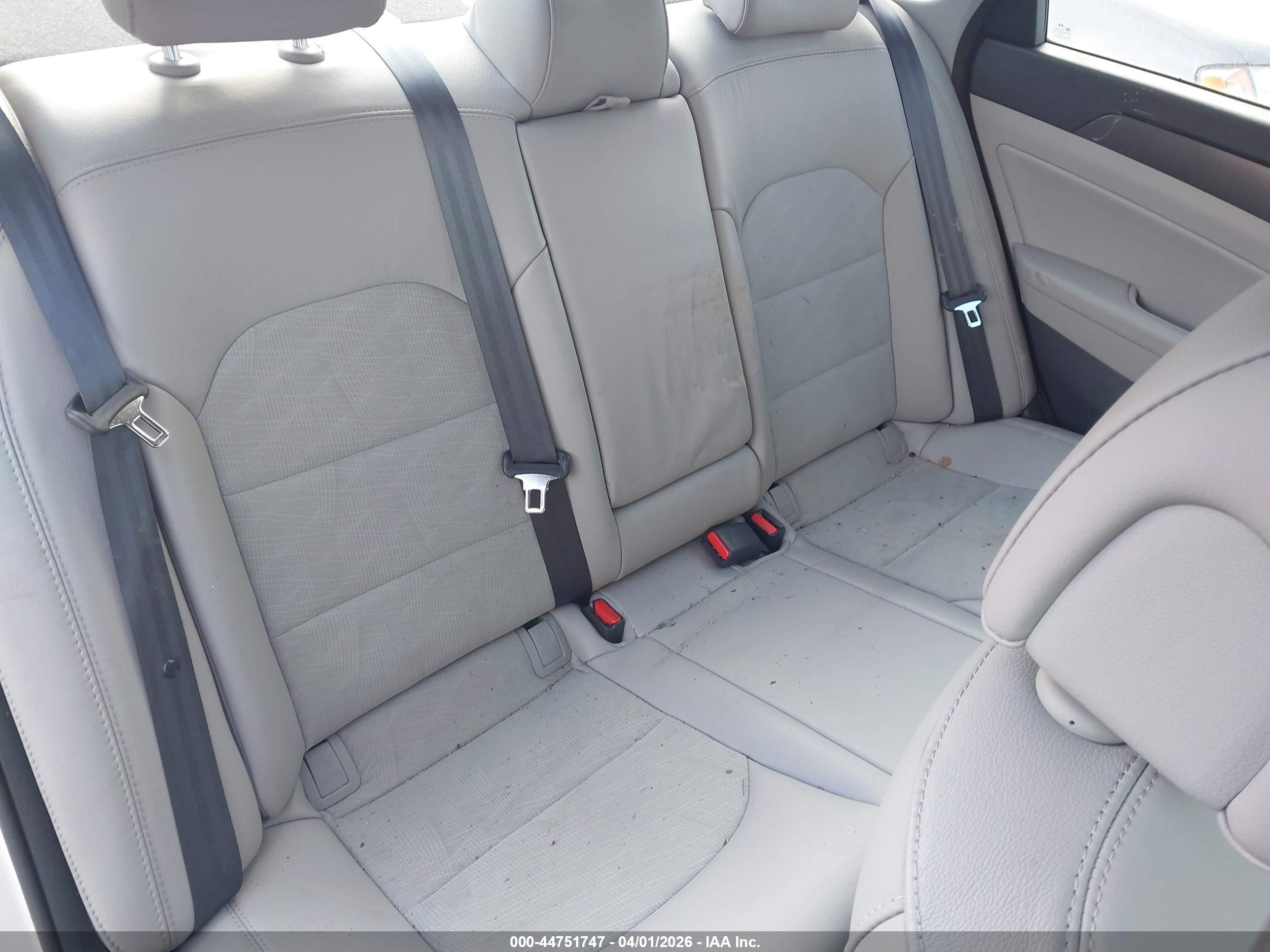 2015 Hyundai Sonata Sport Серебряный vin: 5NPE34AF4FH090241