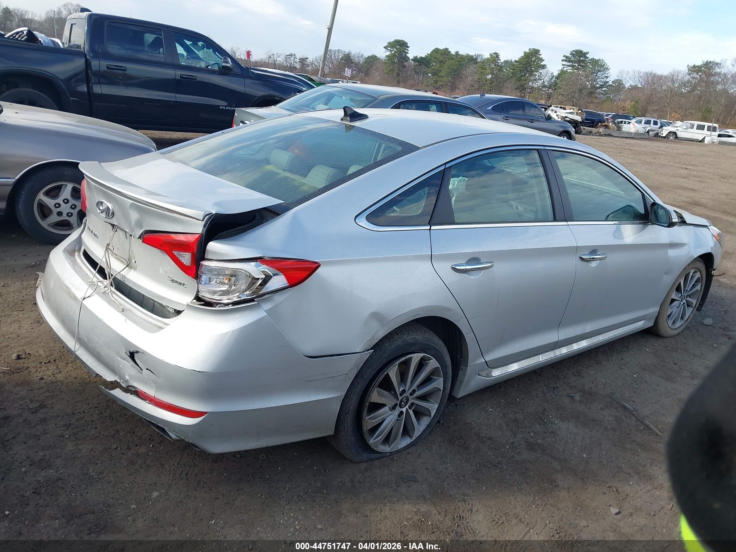 2015 Hyundai Sonata Sport Серебряный vin: 5NPE34AF4FH090241