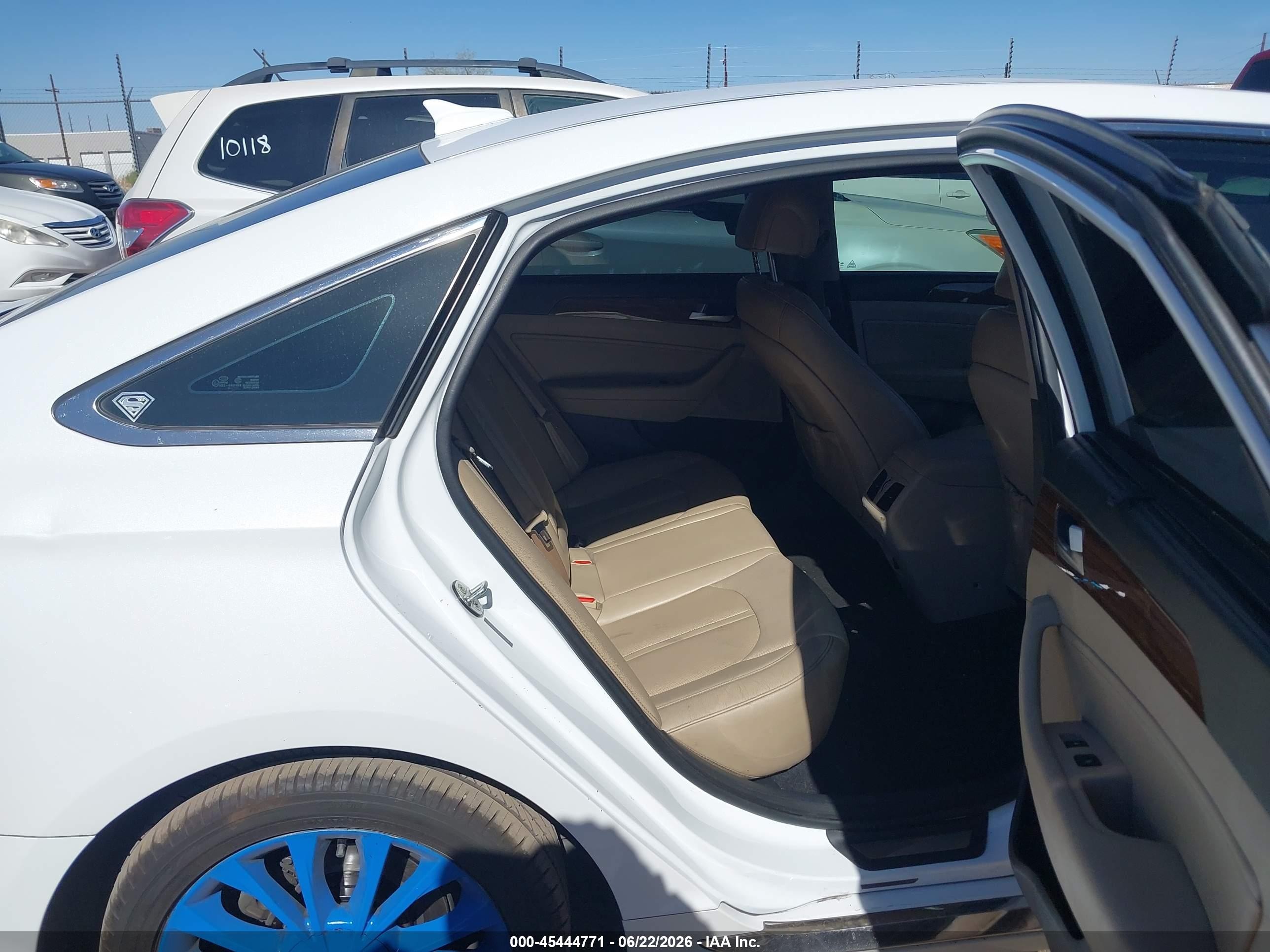 2015 Hyundai Sonata Limited White vin: 5NPE34AF4FH095374