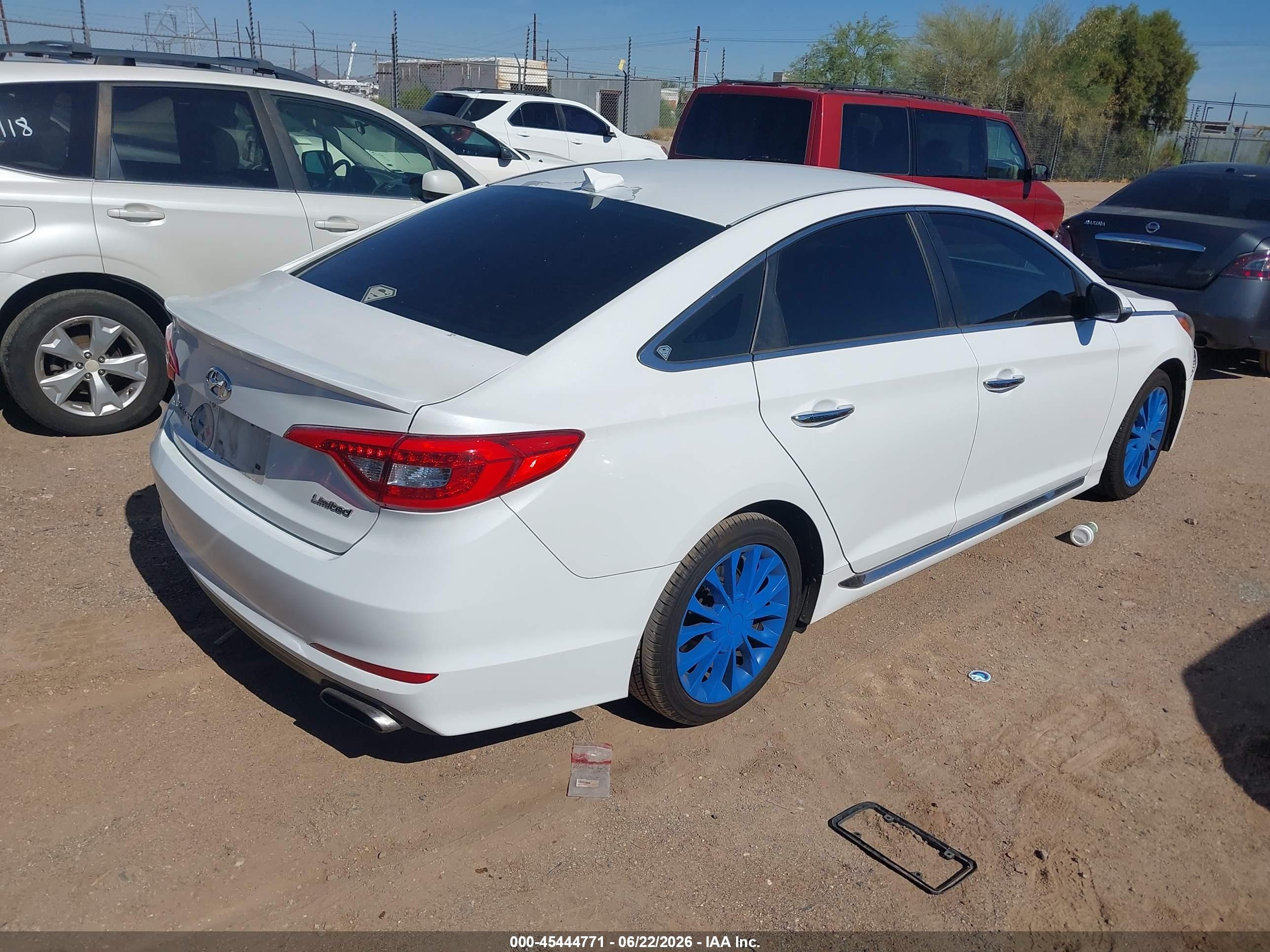 2015 Hyundai Sonata Limited White vin: 5NPE34AF4FH095374