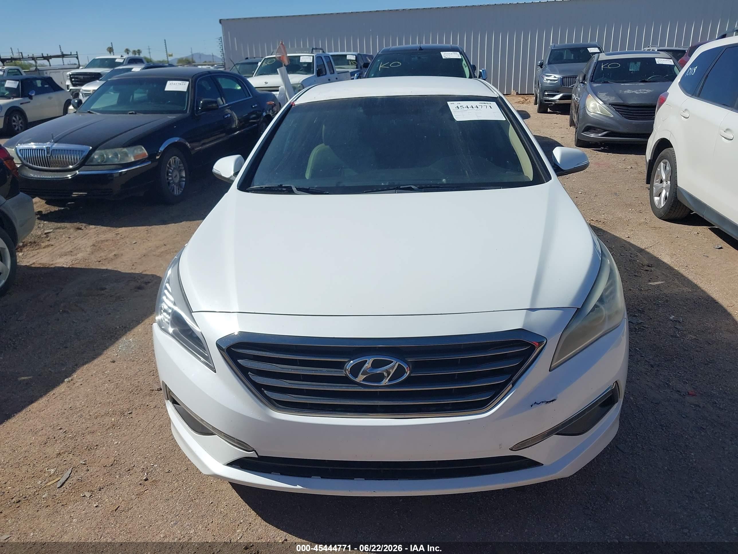 2015 Hyundai Sonata Limited White vin: 5NPE34AF4FH095374