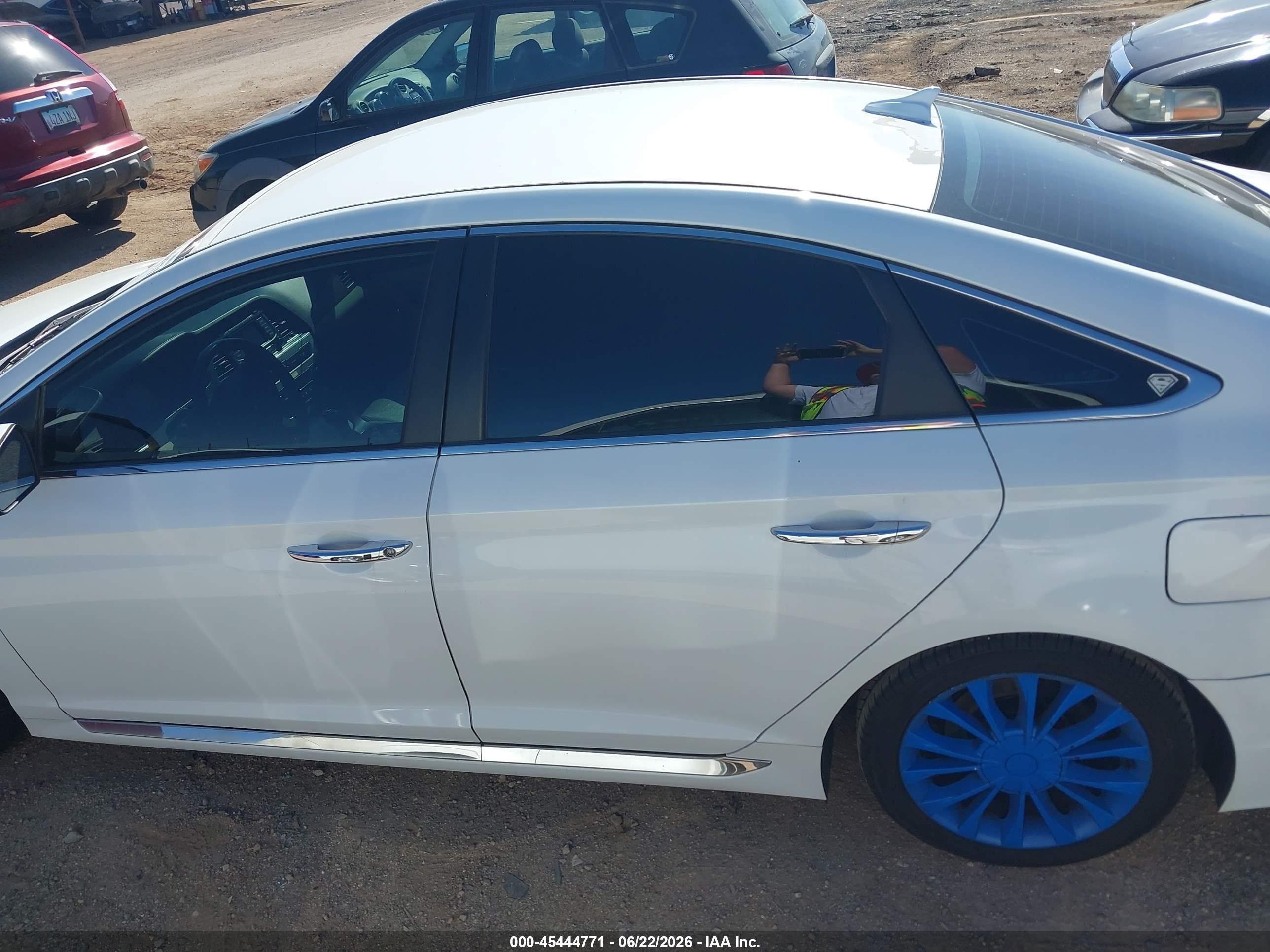 2015 Hyundai Sonata Limited White vin: 5NPE34AF4FH095374