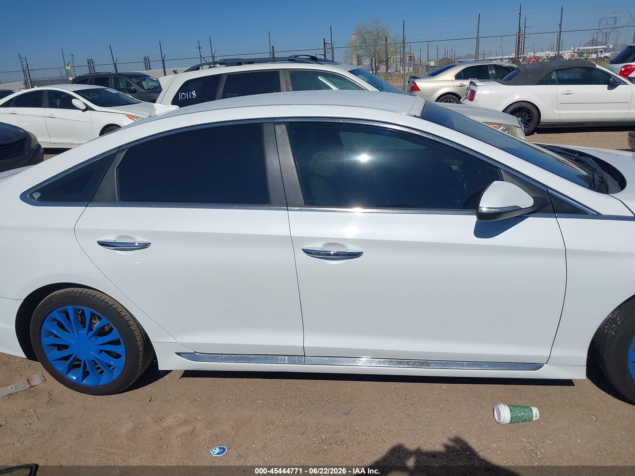 2015 Hyundai Sonata Limited White vin: 5NPE34AF4FH095374