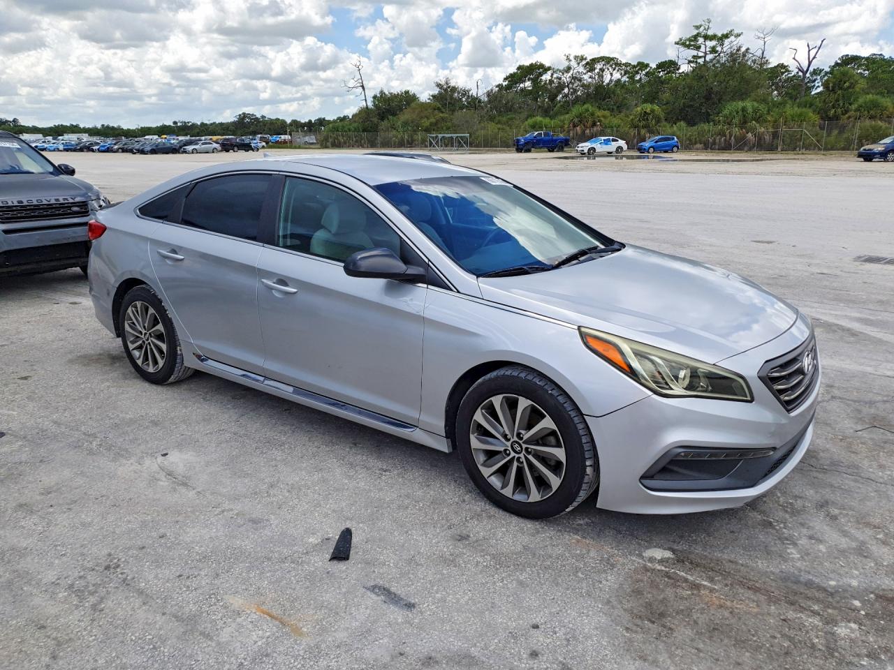 2015 Hyundai Sonata Sport Silver vin: 5NPE34AF4FH098856