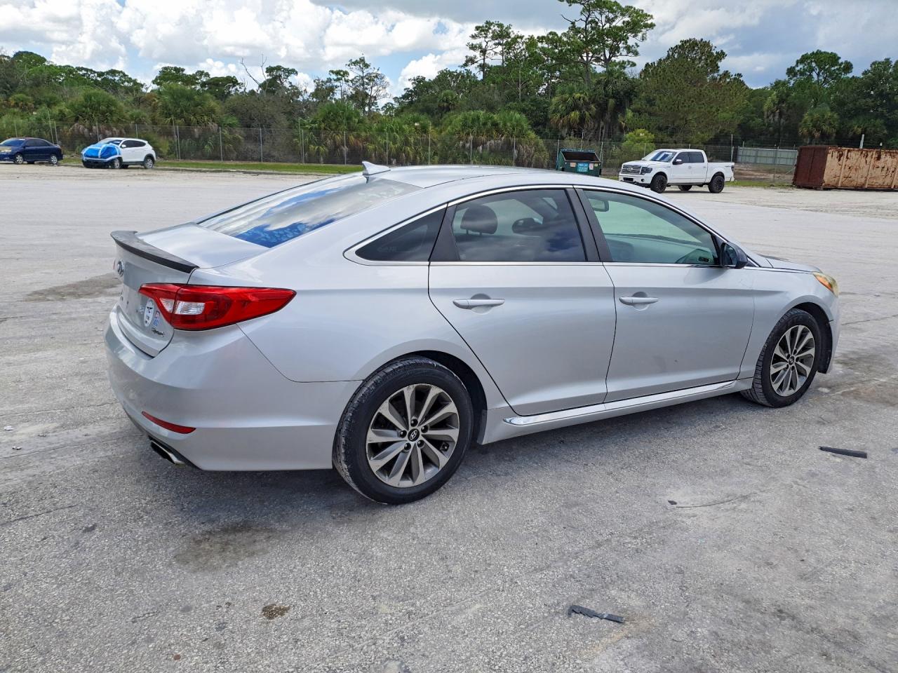 2015 Hyundai Sonata Sport Silver vin: 5NPE34AF4FH098856