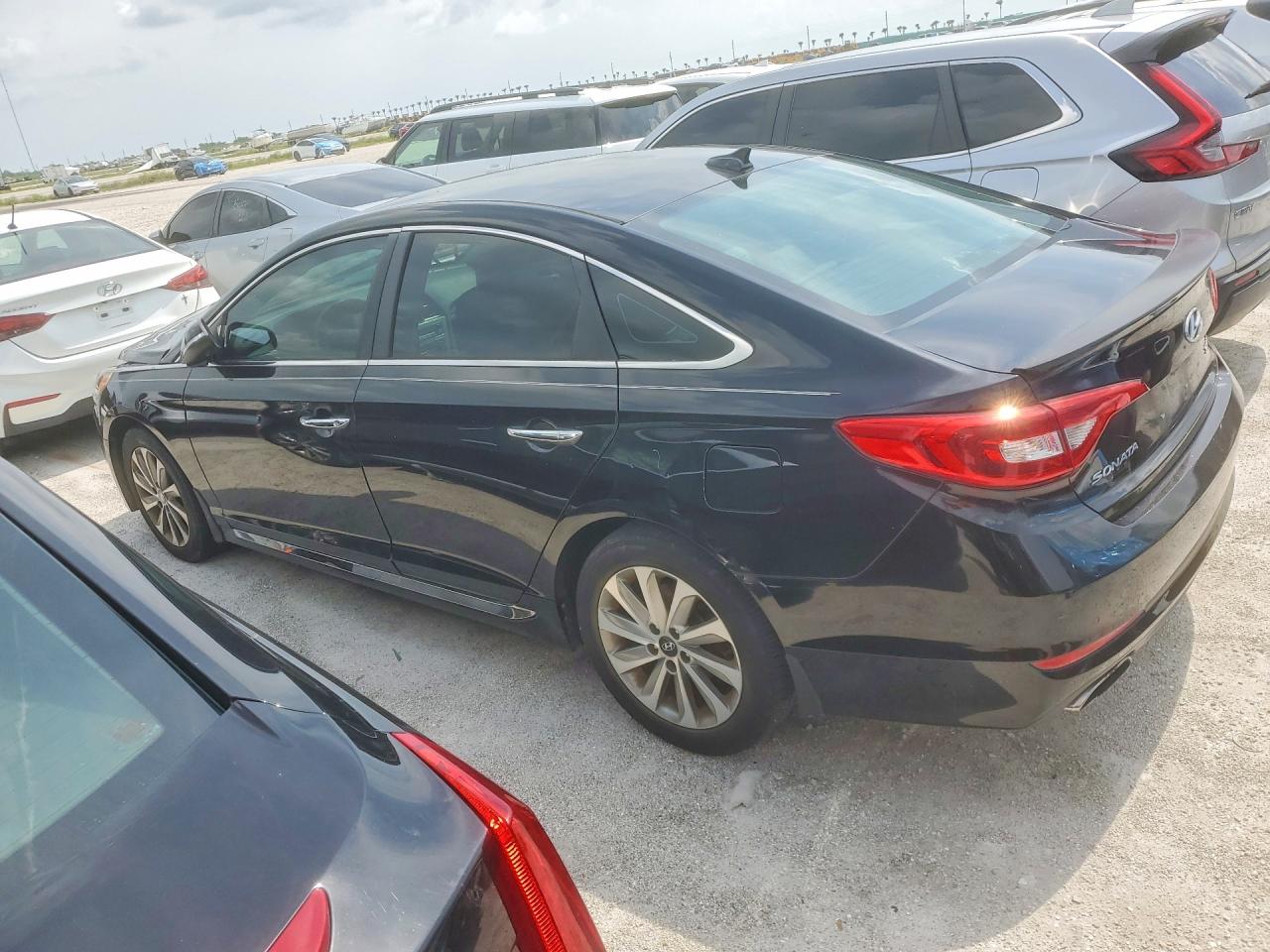 2015 Hyundai Sonata Sport Черный vin: 5NPE34AF4FH217148