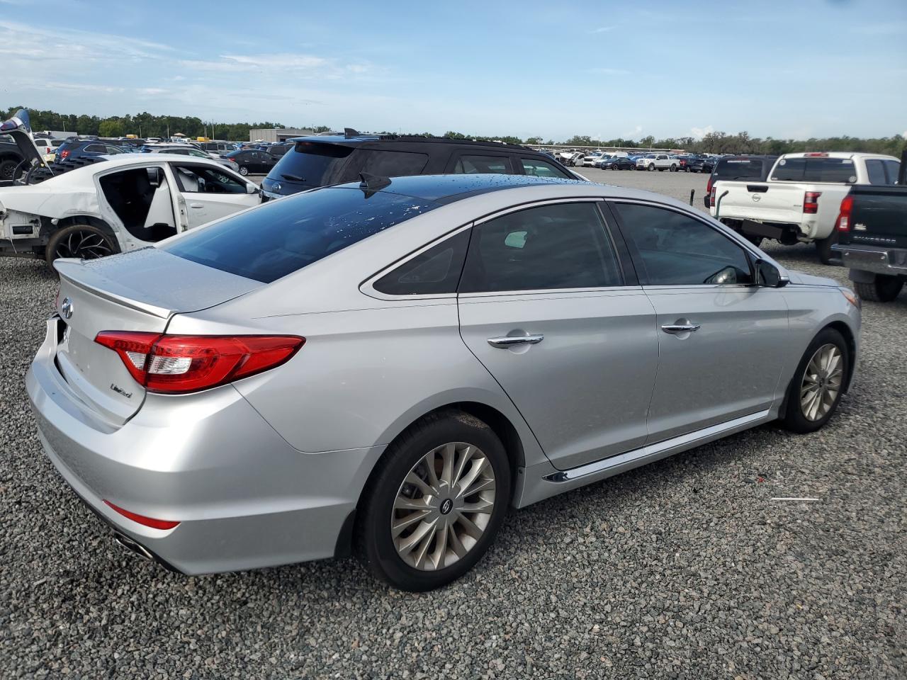 2015 Hyundai Sonata Limited Silver vin: 5NPE34AF4FH254569