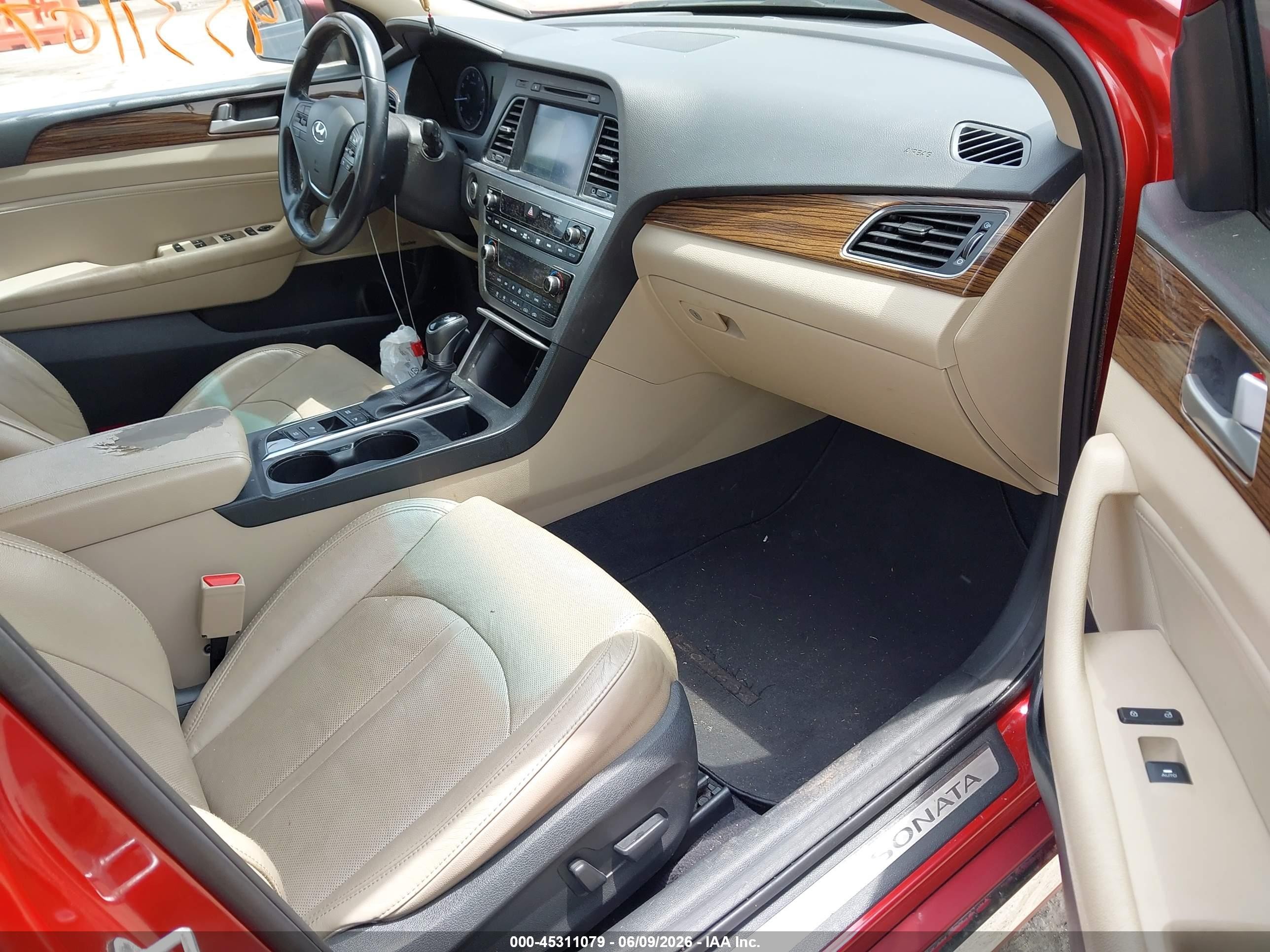 2017 Hyundai Sonata Limited Red vin: 5NPE34AF4HH456136