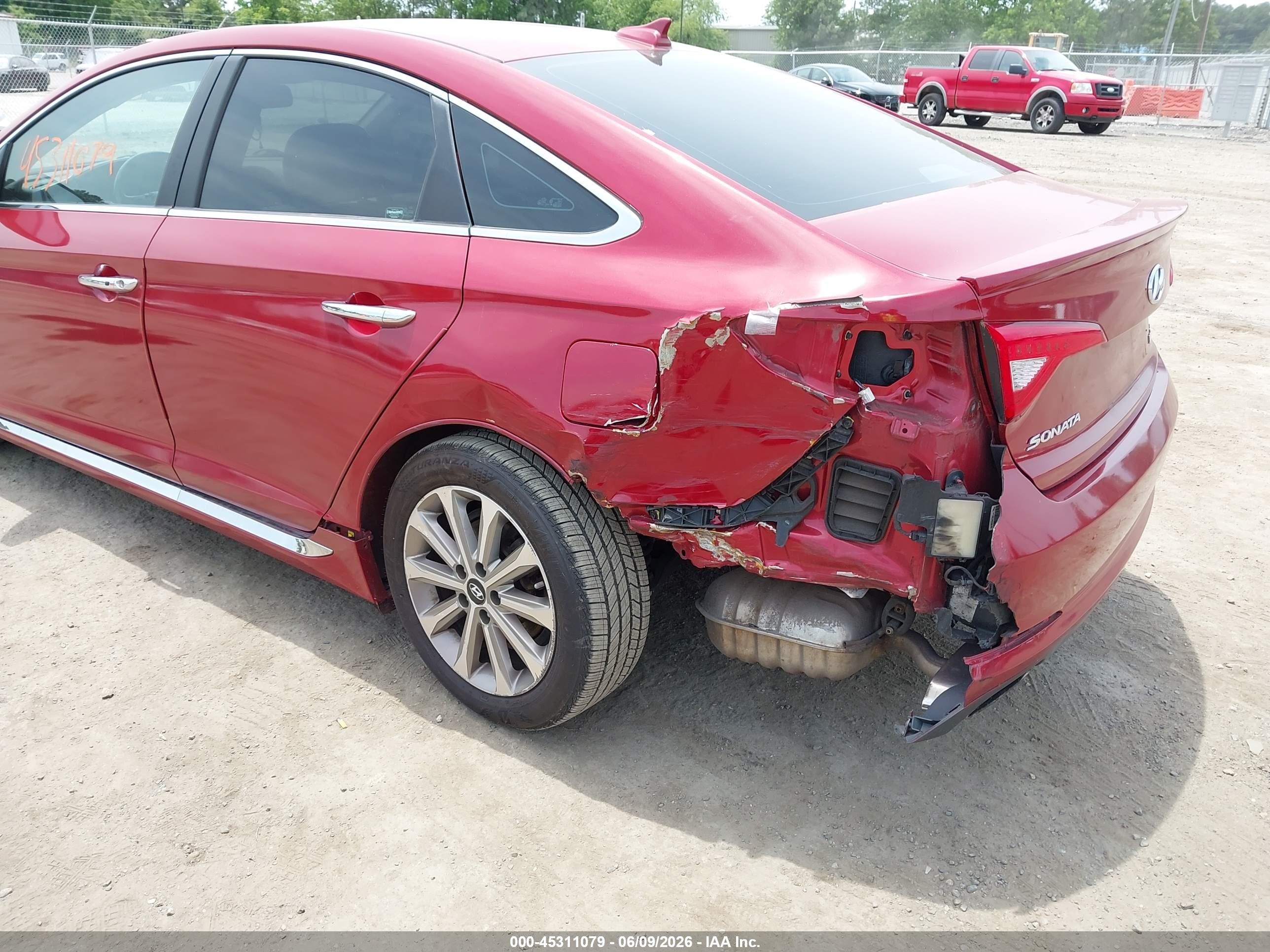 2017 Hyundai Sonata Limited Red vin: 5NPE34AF4HH456136