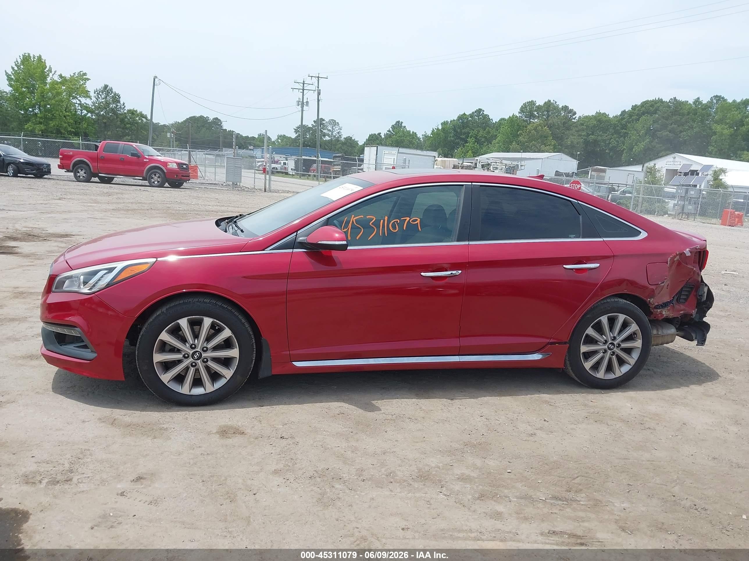 2017 Hyundai Sonata Limited Red vin: 5NPE34AF4HH456136