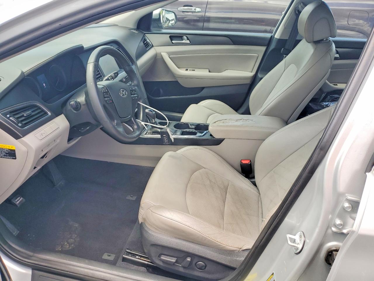 2017 Hyundai Sonata Sport Серебряный vin: 5NPE34AF4HH532860
